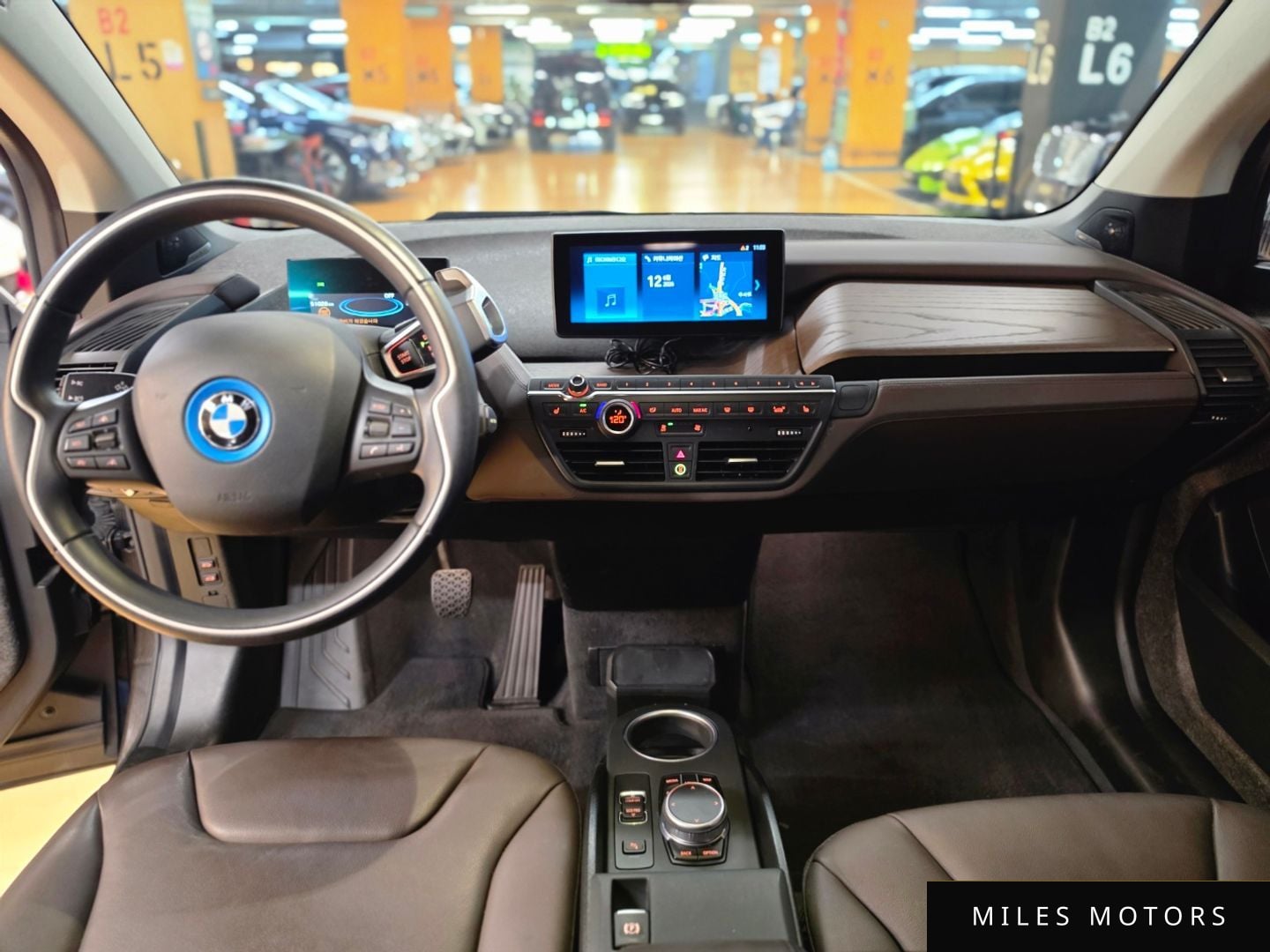 BMW i3 2021 — миниатюра 10
