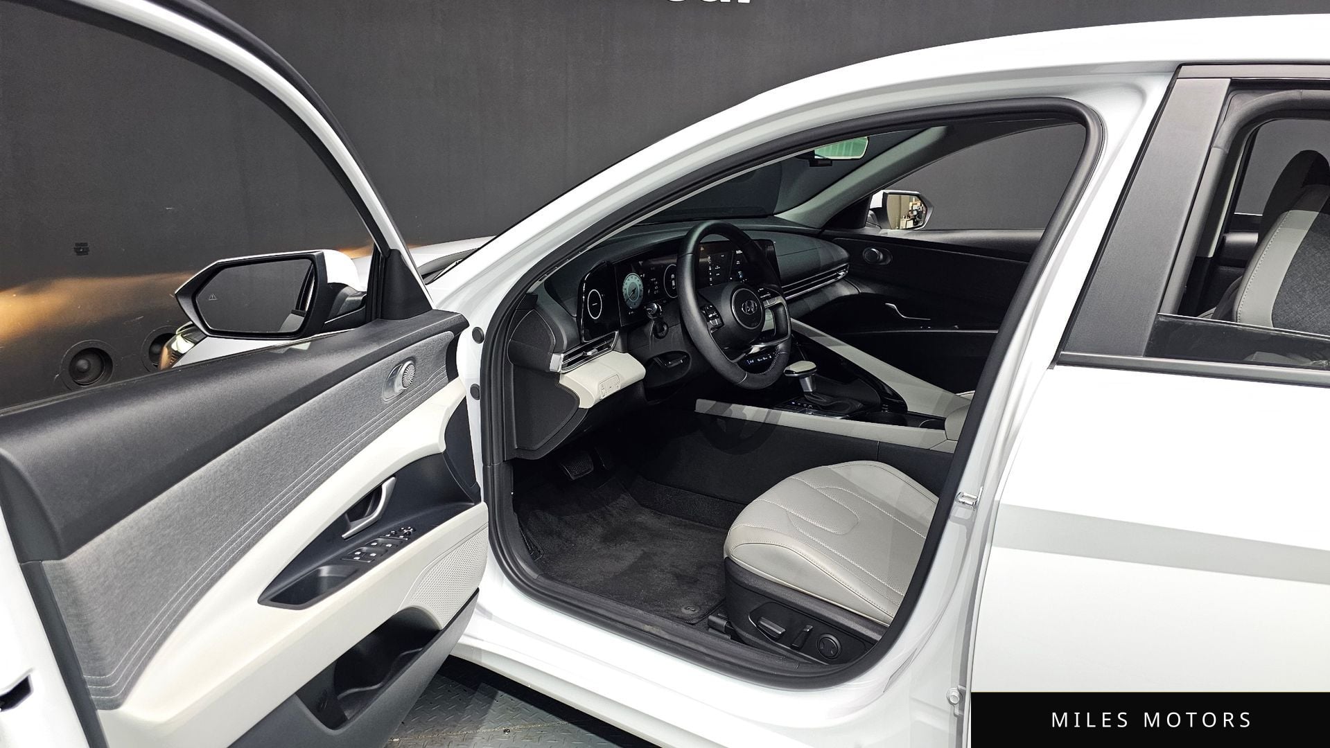 Hyundai AVANTE 2023 — миниатюра 10