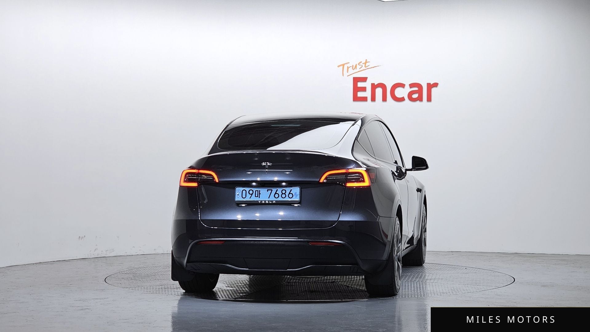 Tesla Model Y 2025 — миниатюра 4