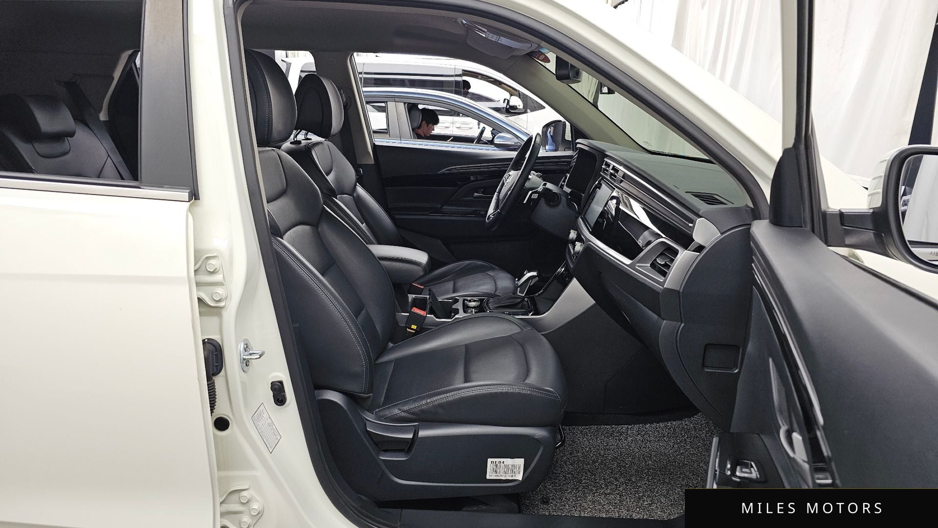 KG Mobility Beautiful Korando 2022 — миниатюра 11