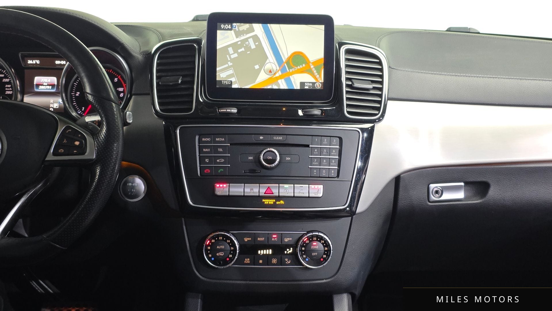 Mercedes-Benz GLE-Class W166 2018 — миниатюра 12