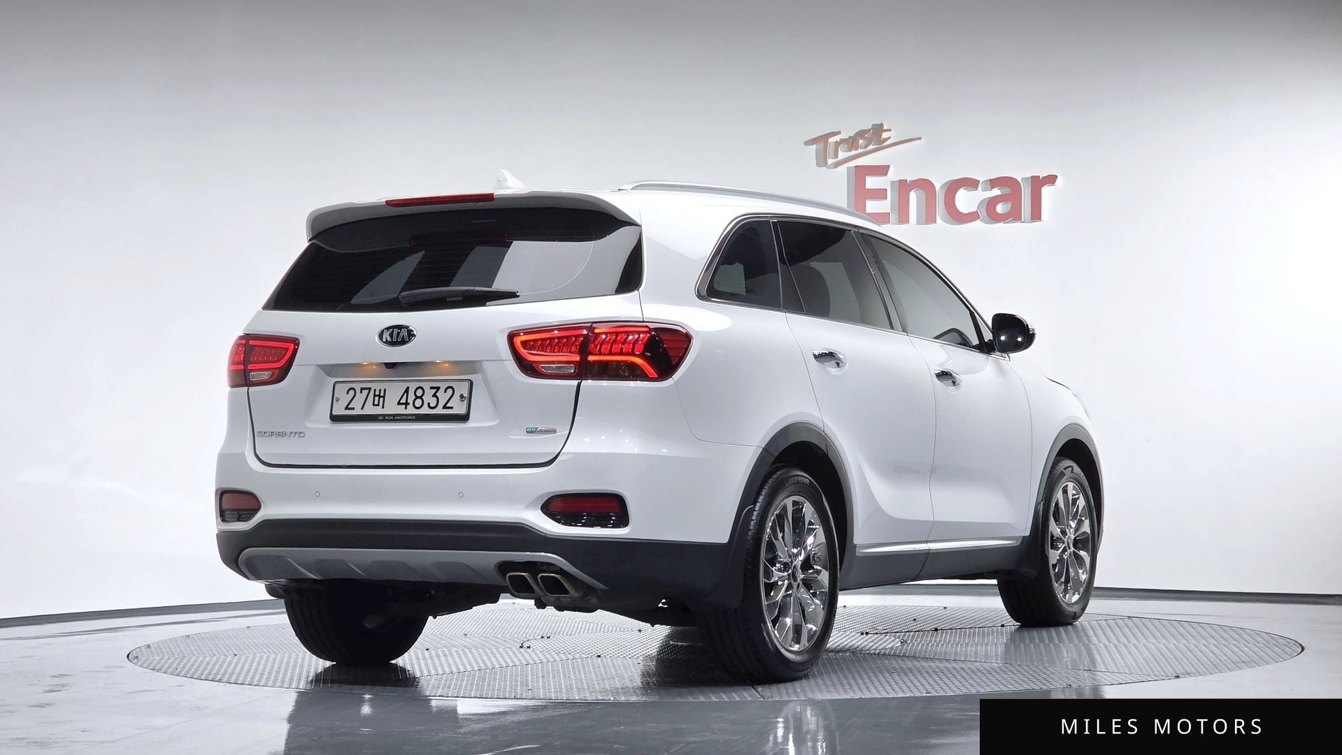 Kia Sorento 2018 — фото 1 из 12