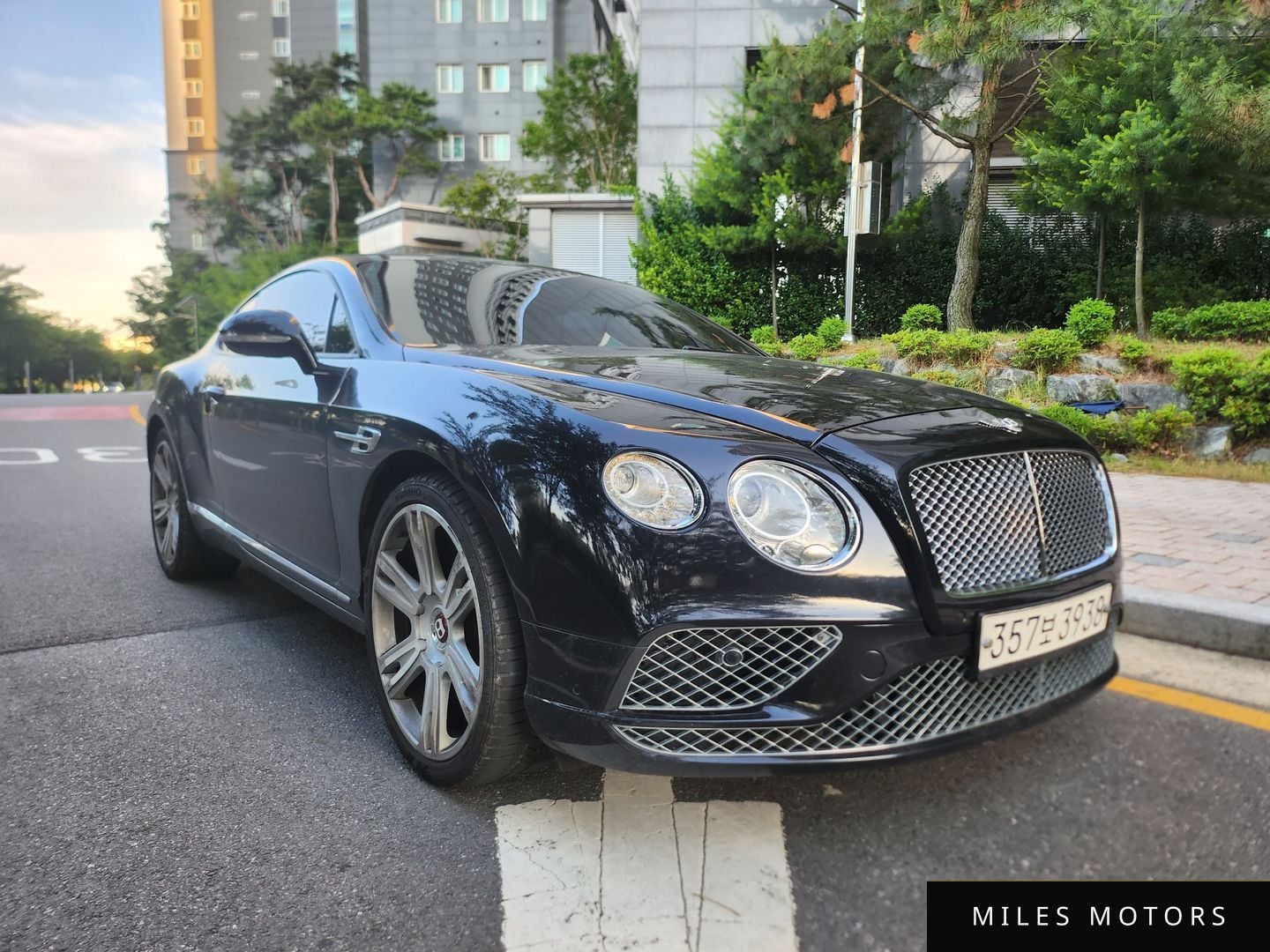 Bentley Continental GT 2015 — фото 1 из 12