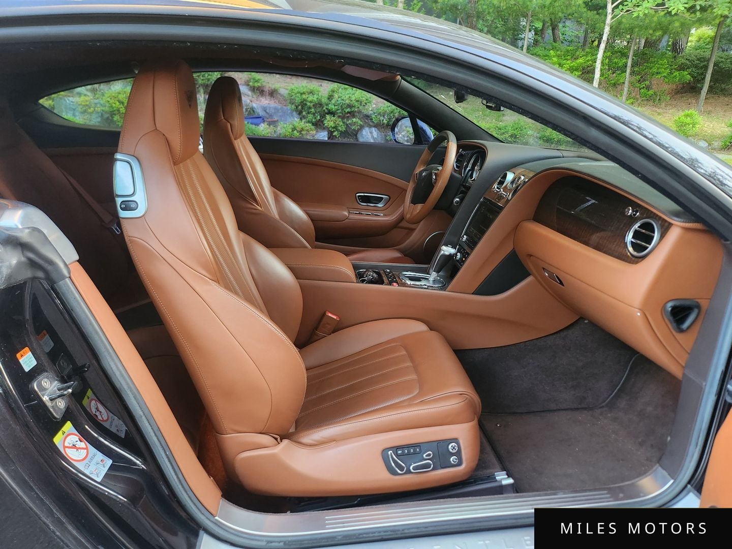 Bentley Continental GT 2015 — миниатюра 10
