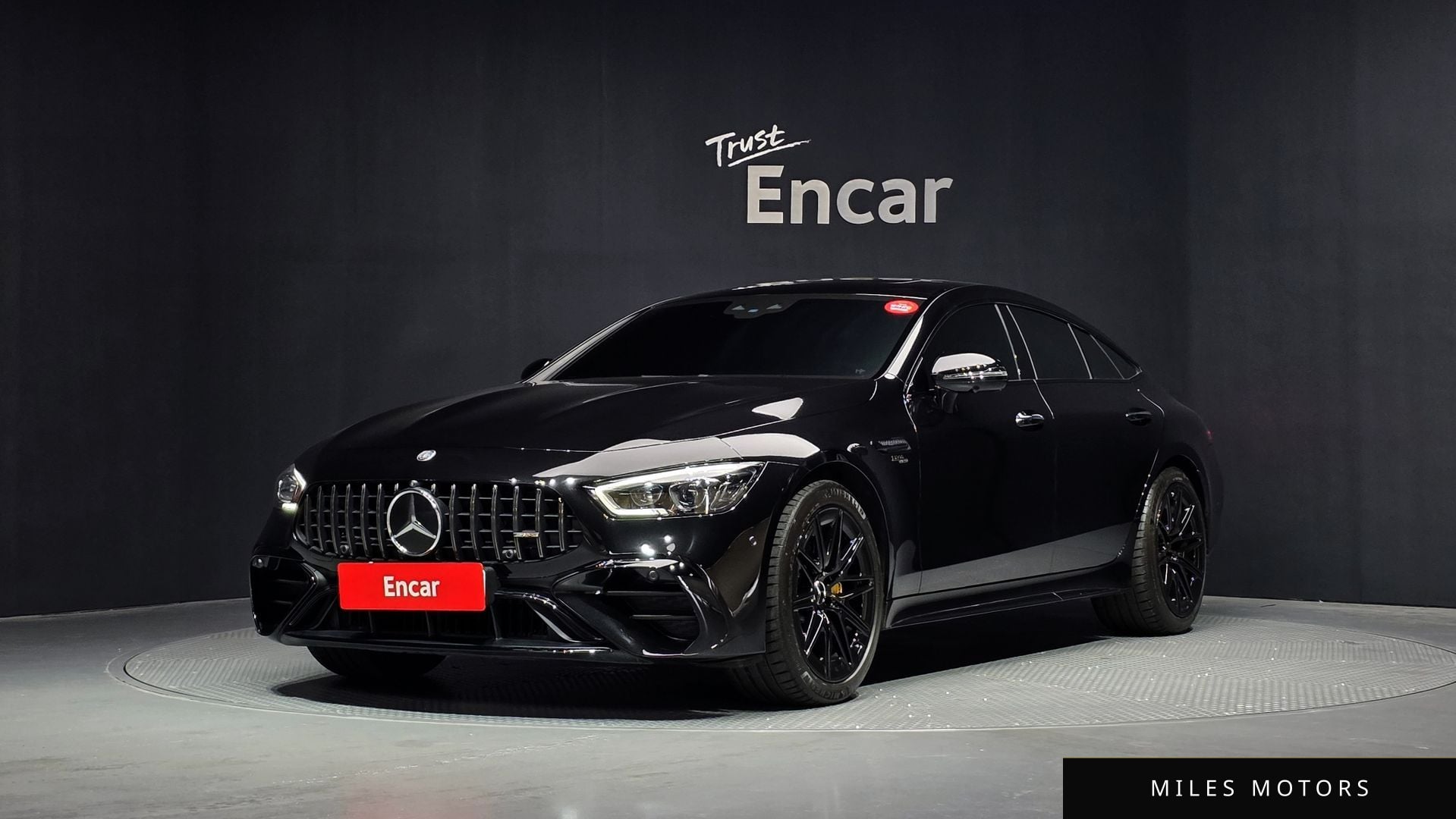 Mercedes-Benz AMG GT 2024 — фото 1 из 12