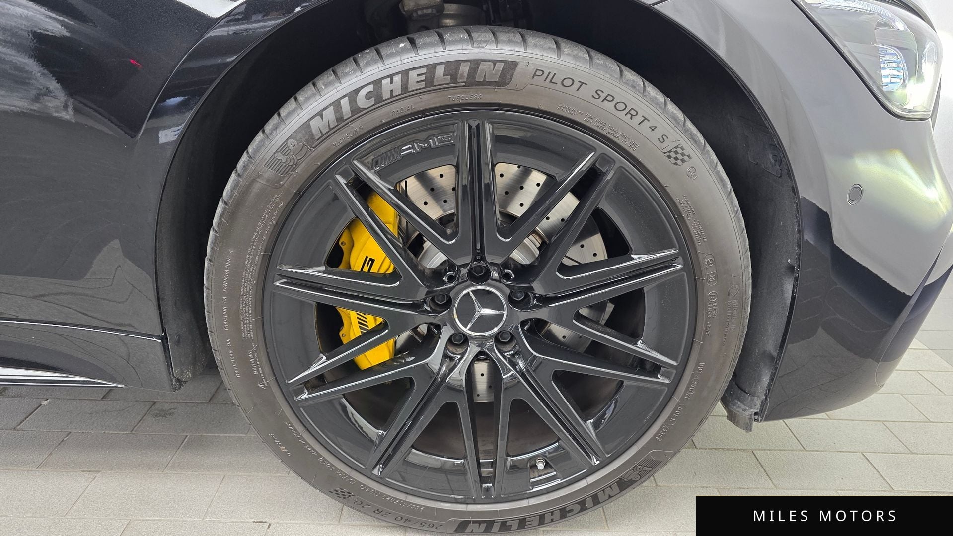 Mercedes-Benz AMG GT 2024 — миниатюра 7