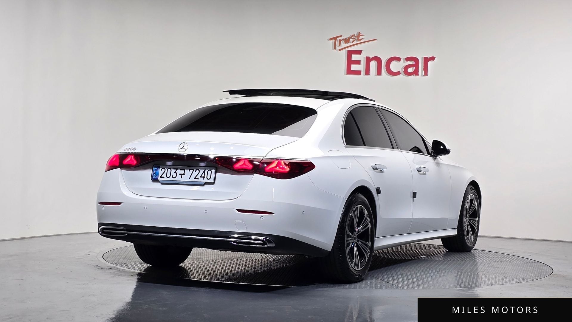Mercedes-Benz E-Class W214 2024 — миниатюра 2