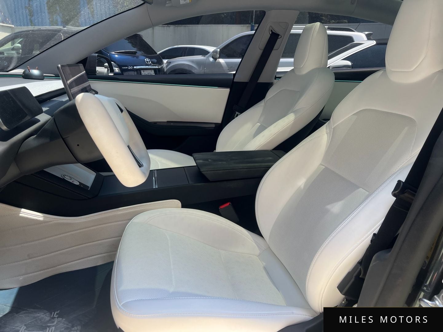 Tesla Model 3 2025 — миниатюра 9