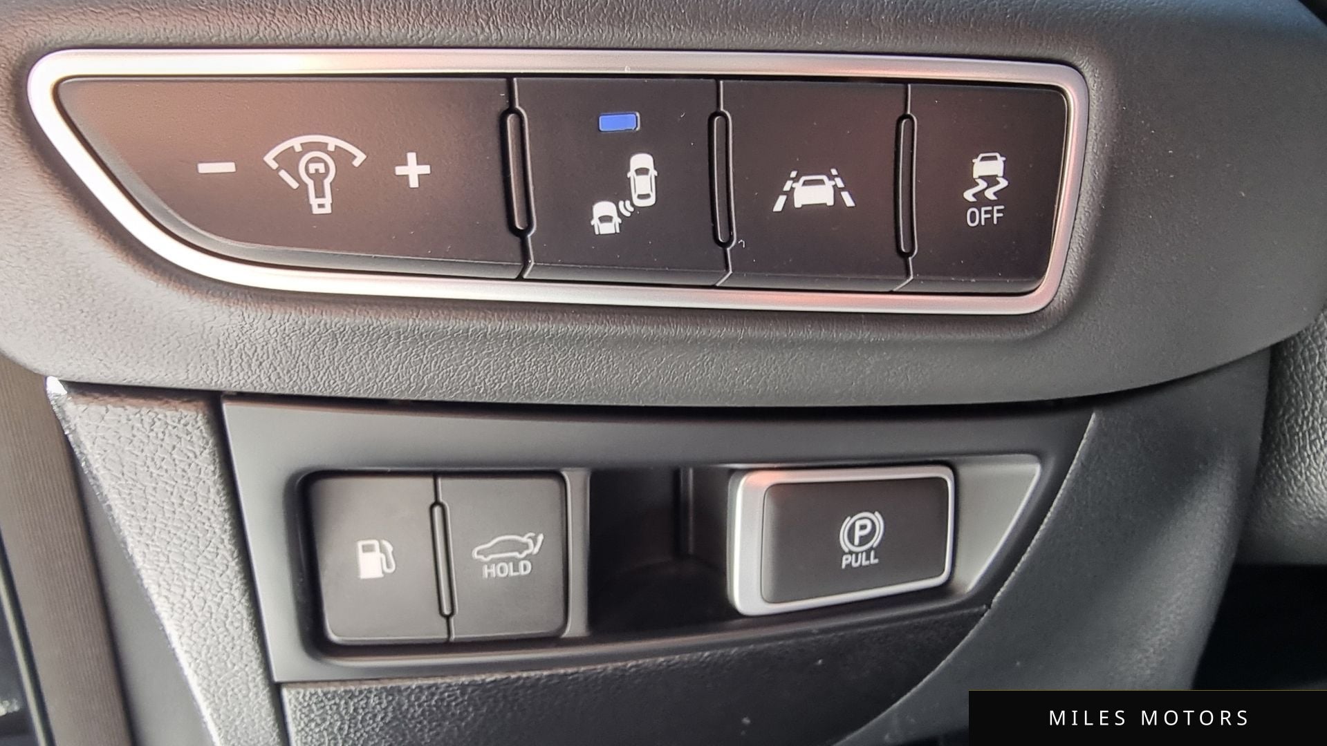 Genesis G90 2019 — миниатюра 11