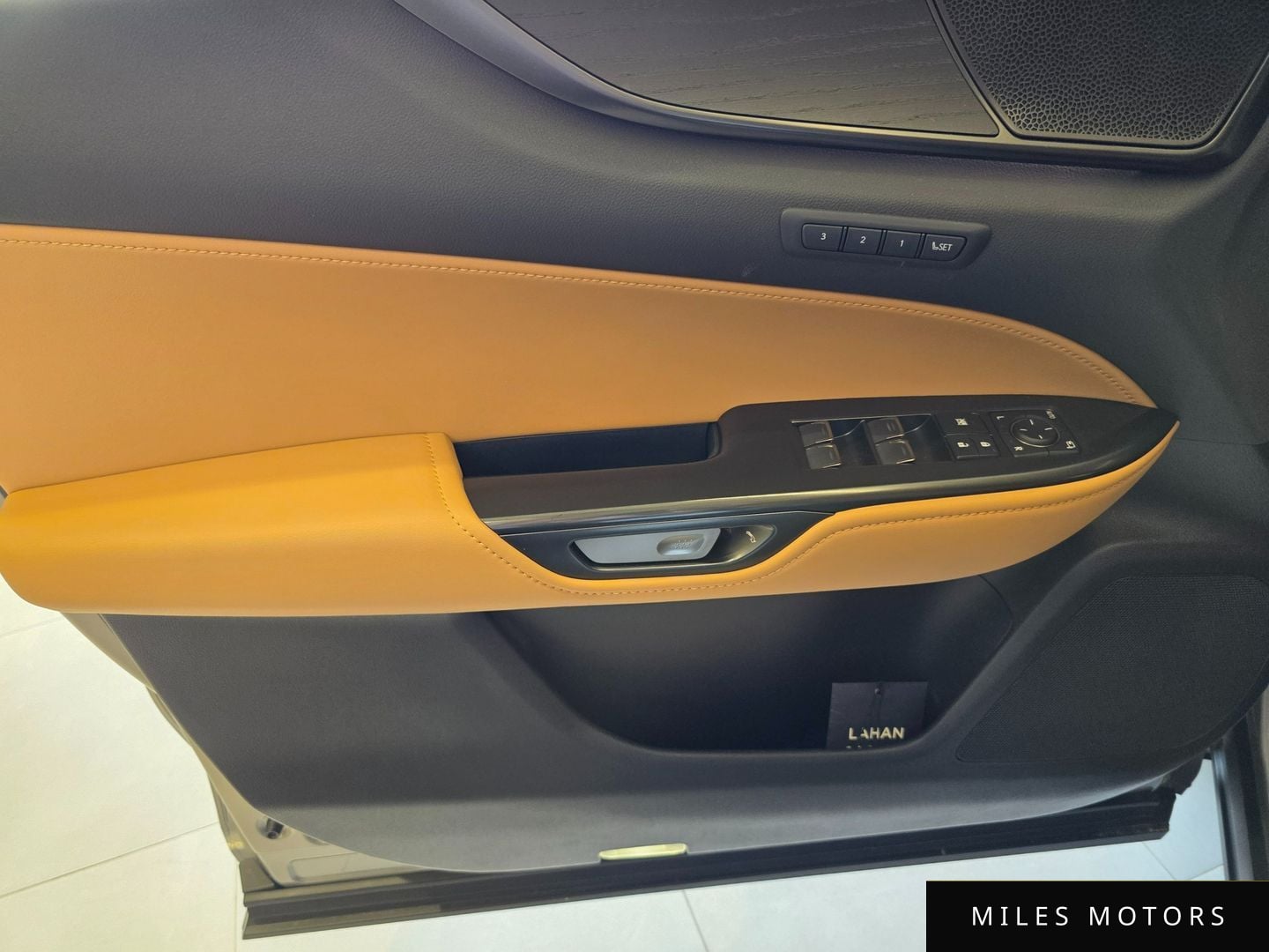 Лексус NX350h 2025 — миниатюра 12