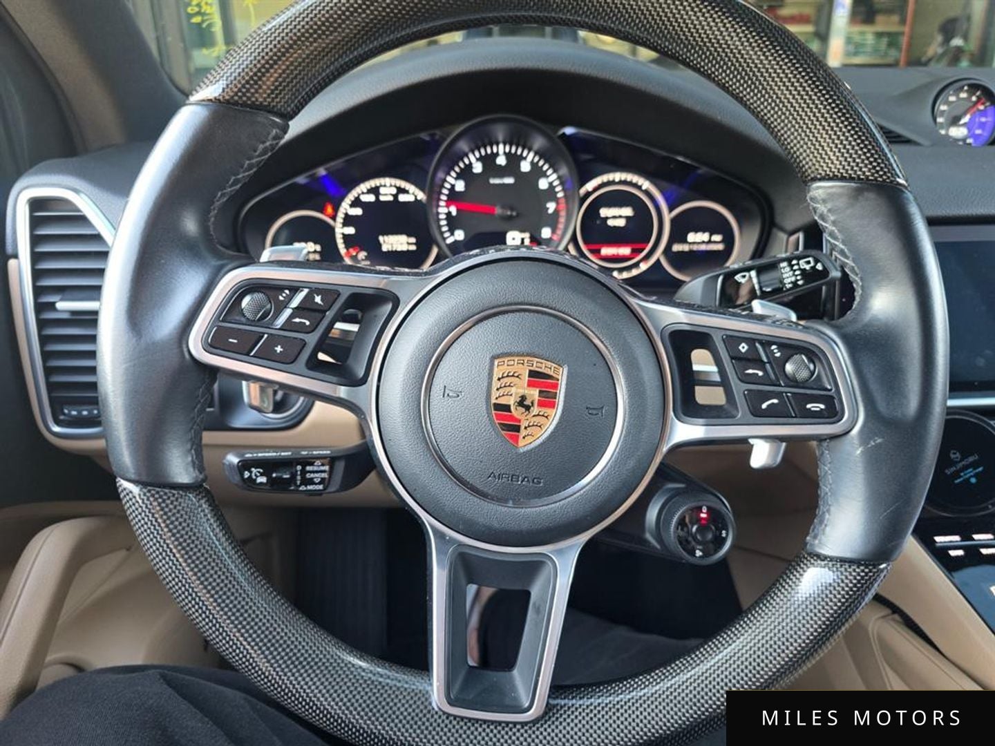 Porsche Cayenne 2020 — миниатюра 10