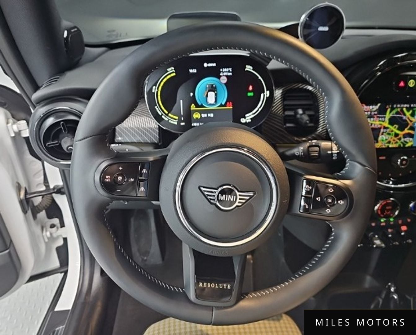 MINI Cooper 2024 — миниатюра 9