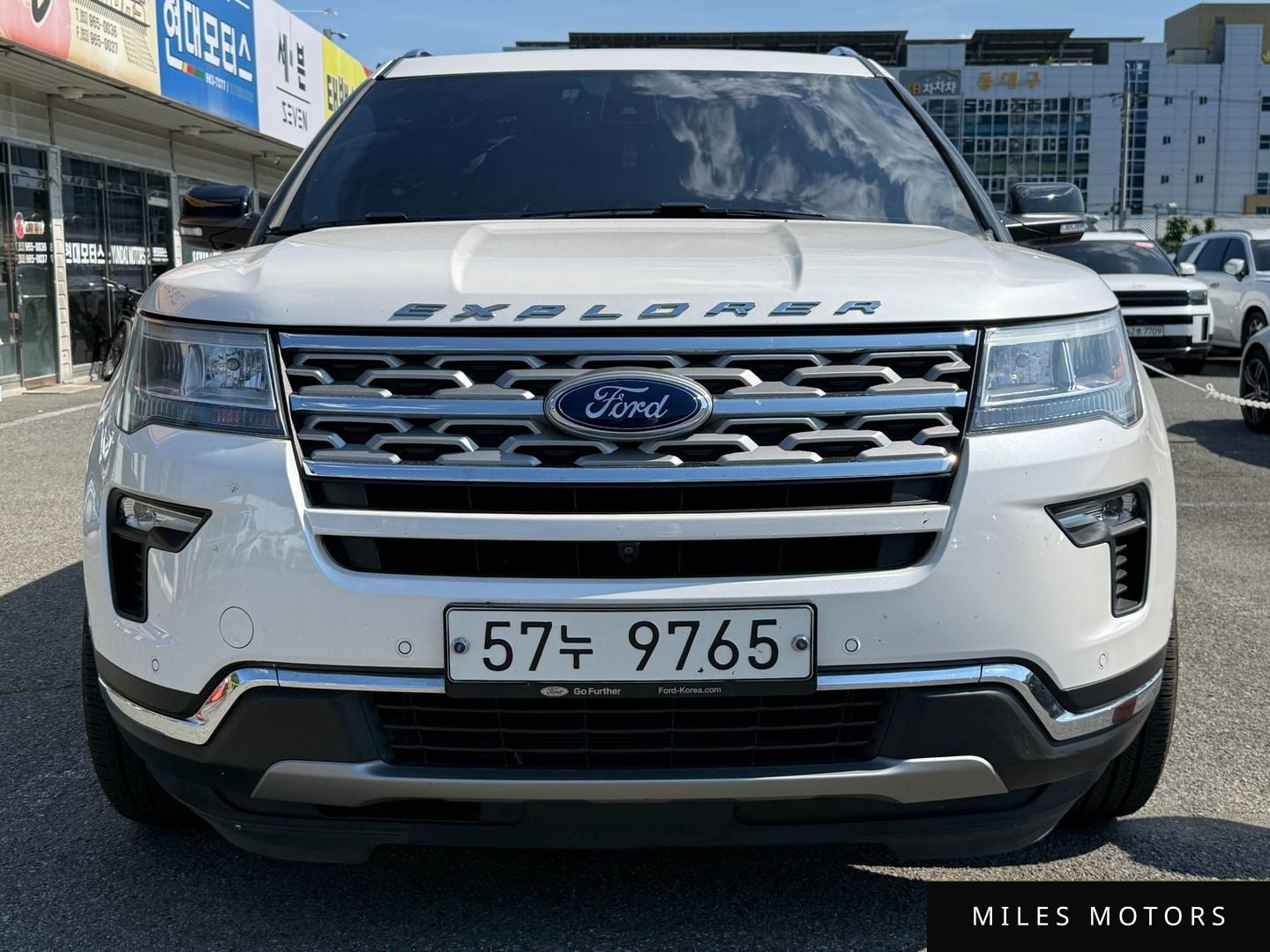 Ford Explorer 2018 — фото 1 из 12