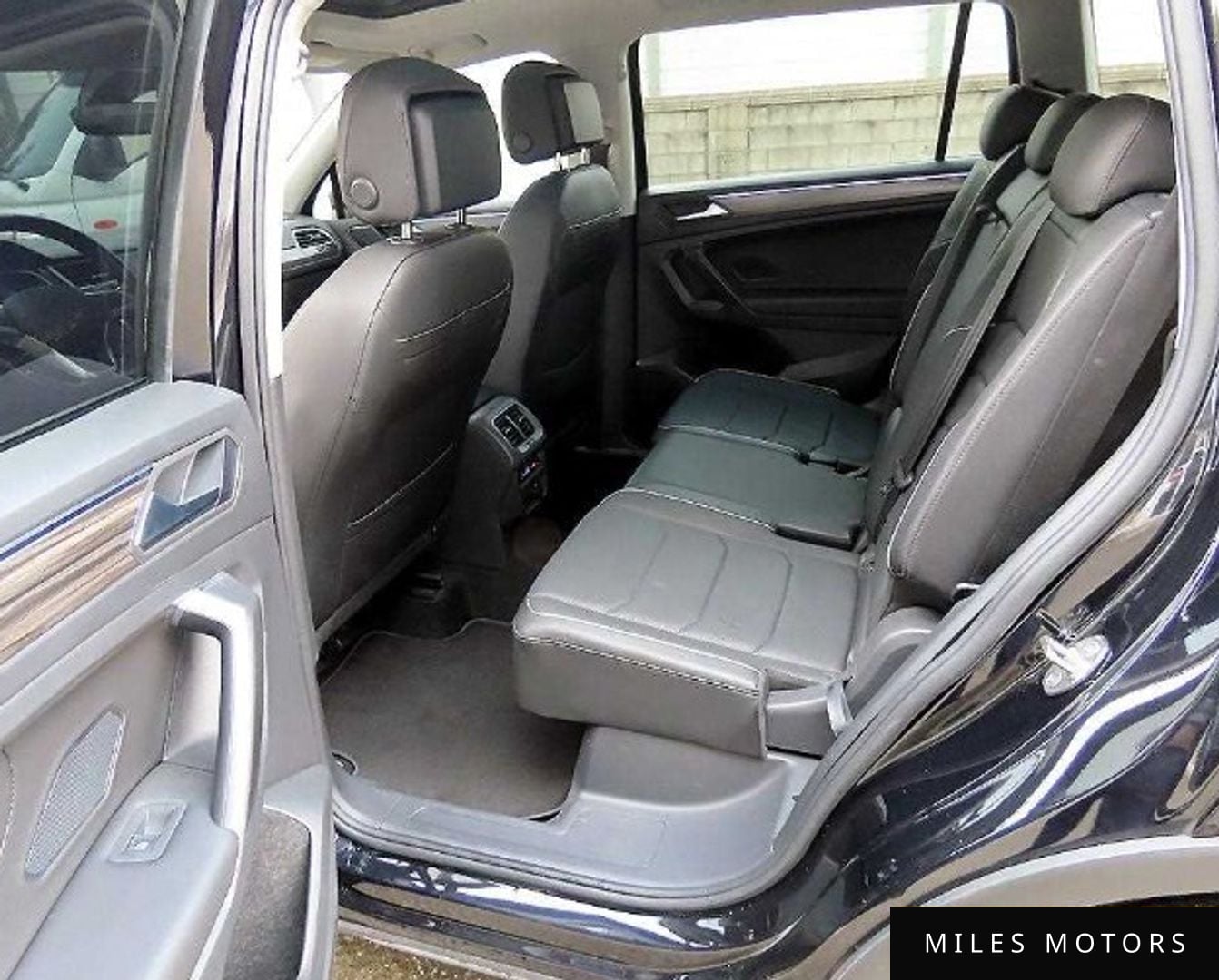 Volkswagen Tiguan 2023 — миниатюра 12