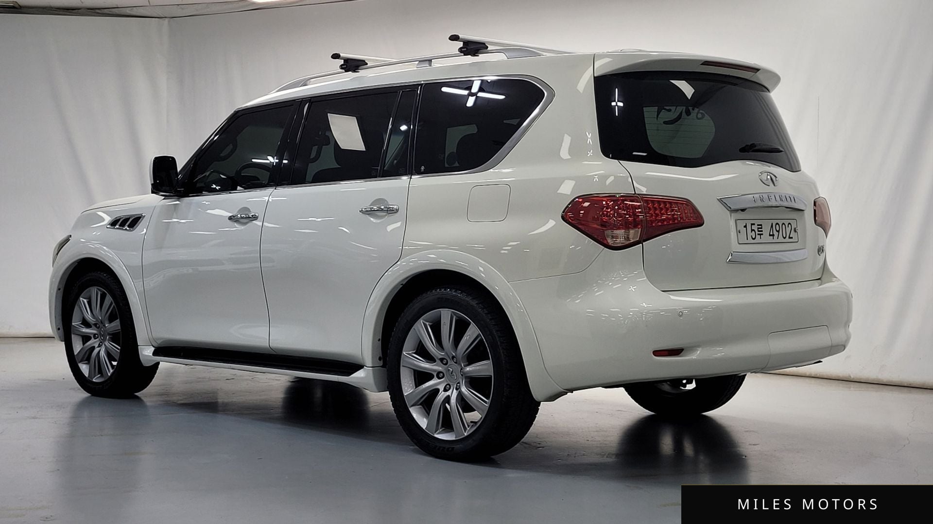 Infiniti QX56 2011 — миниатюра 2