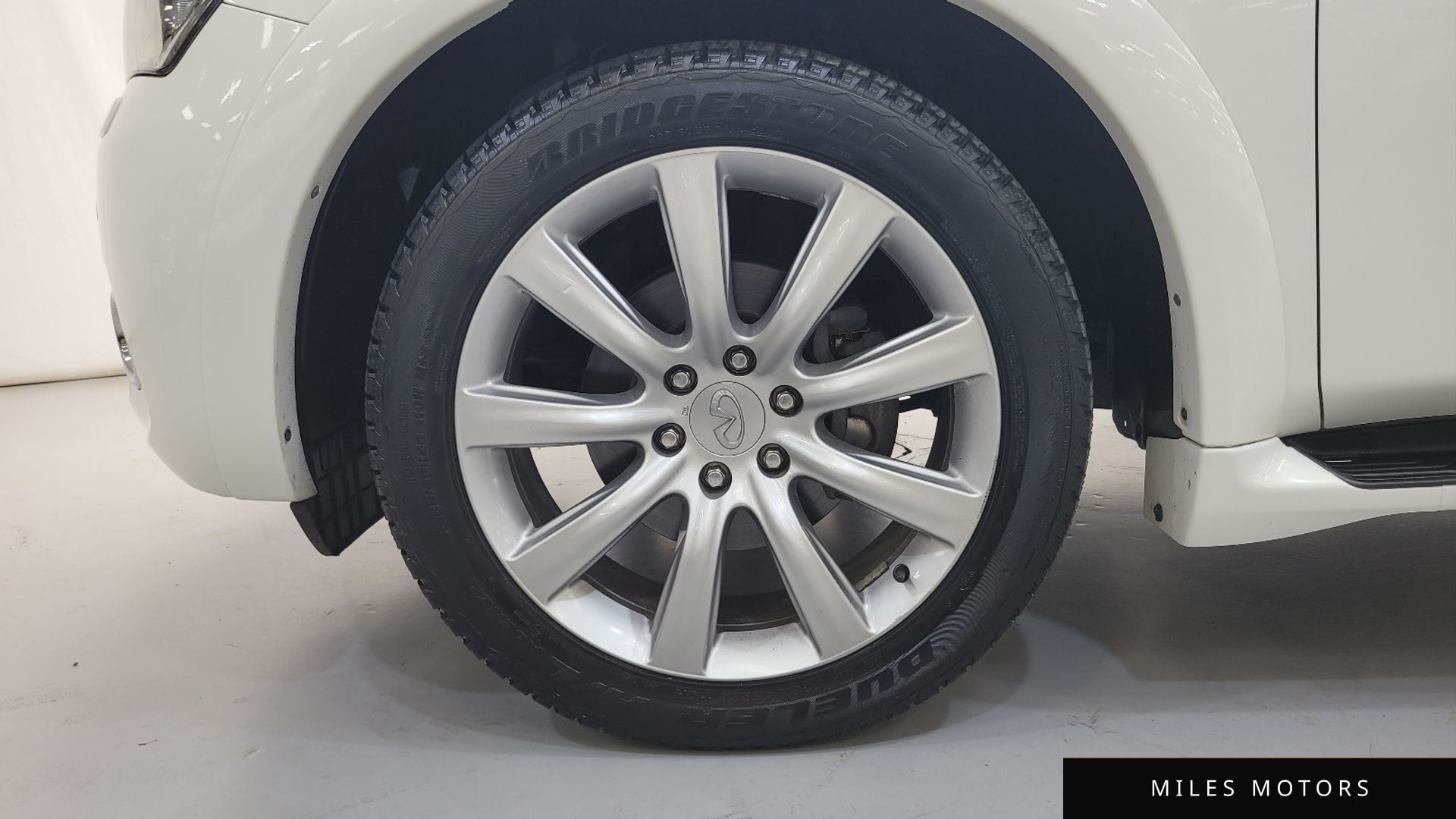 Infiniti QX56 2011 — миниатюра 5