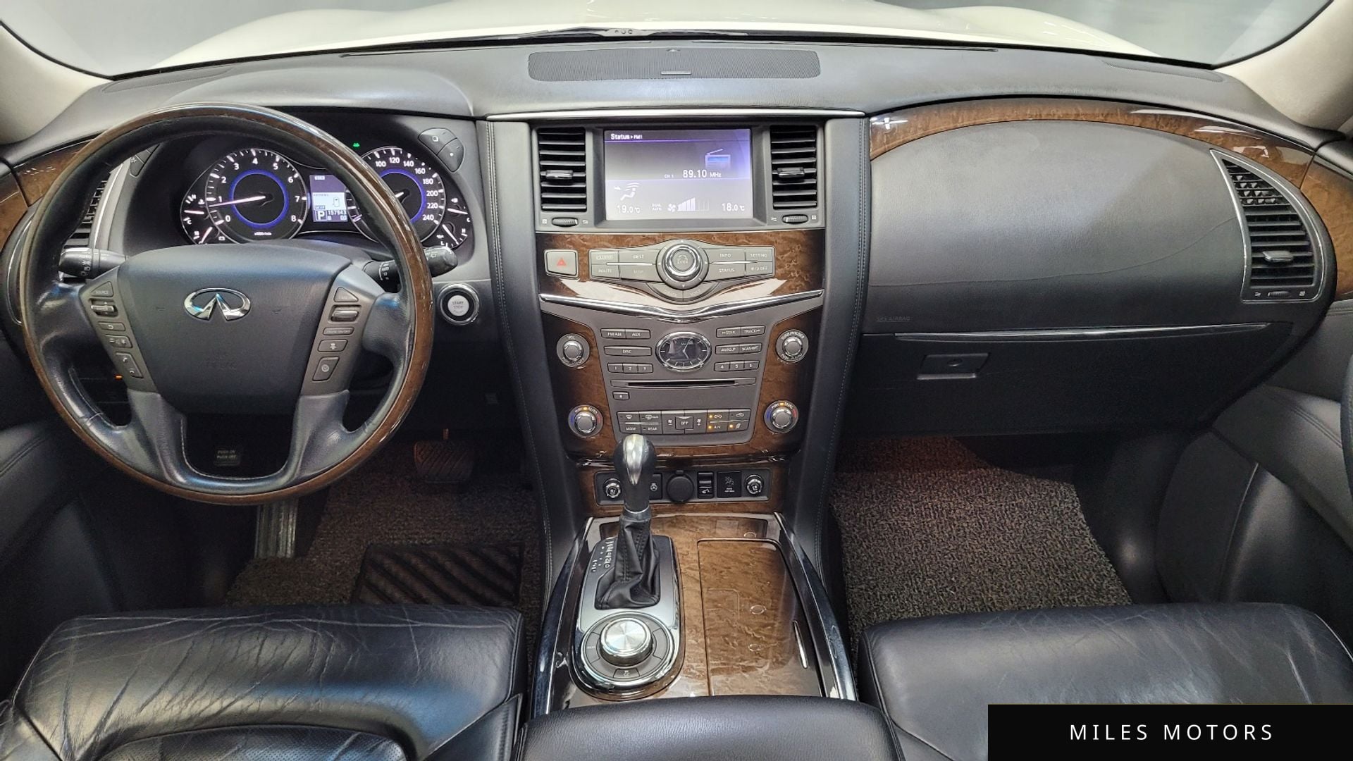 Infiniti QX56 2011 — миниатюра 7