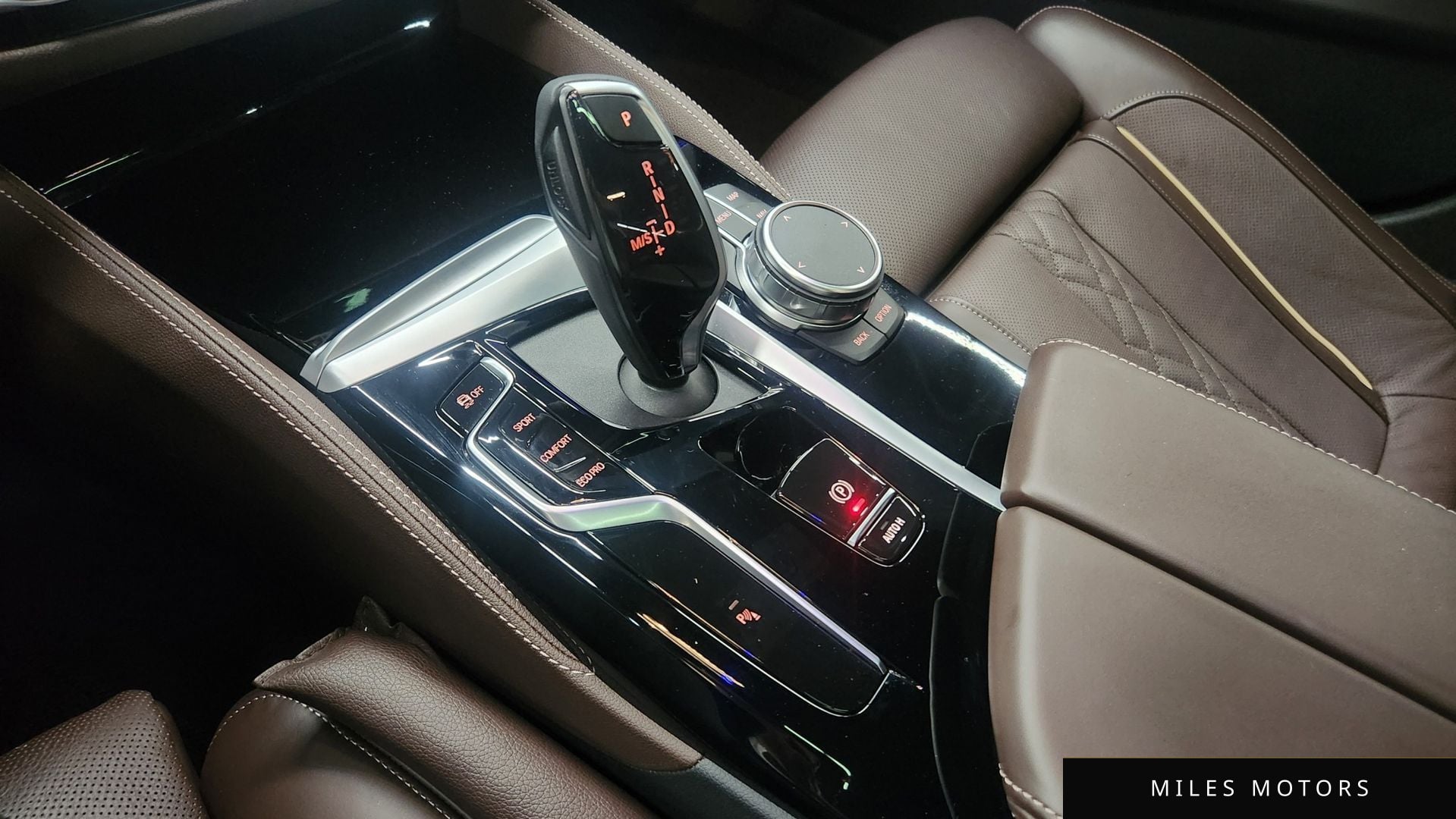 BMW 5 Series (G30) 2023 — миниатюра 9