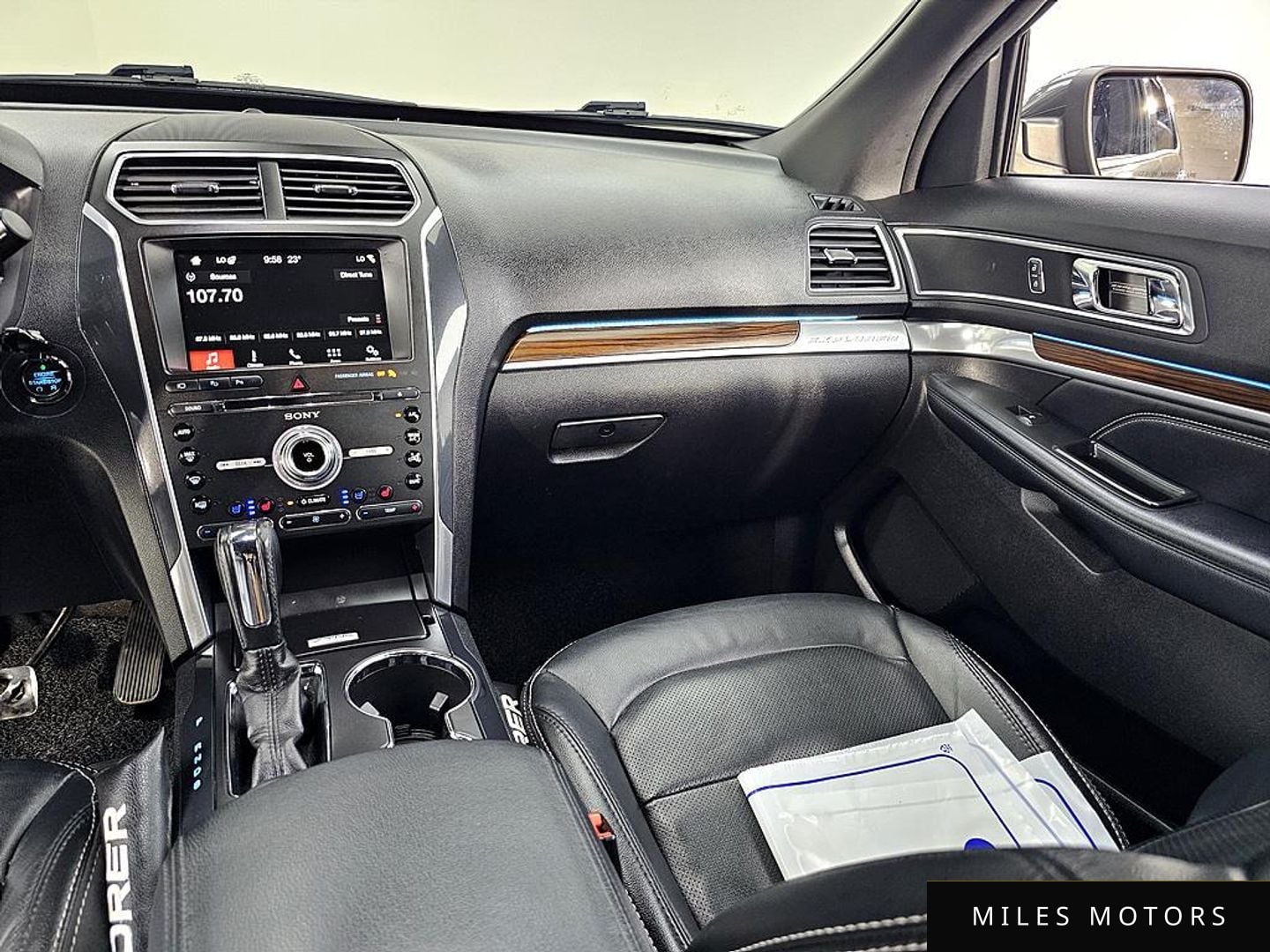 Ford Explorer 2017 — миниатюра 9