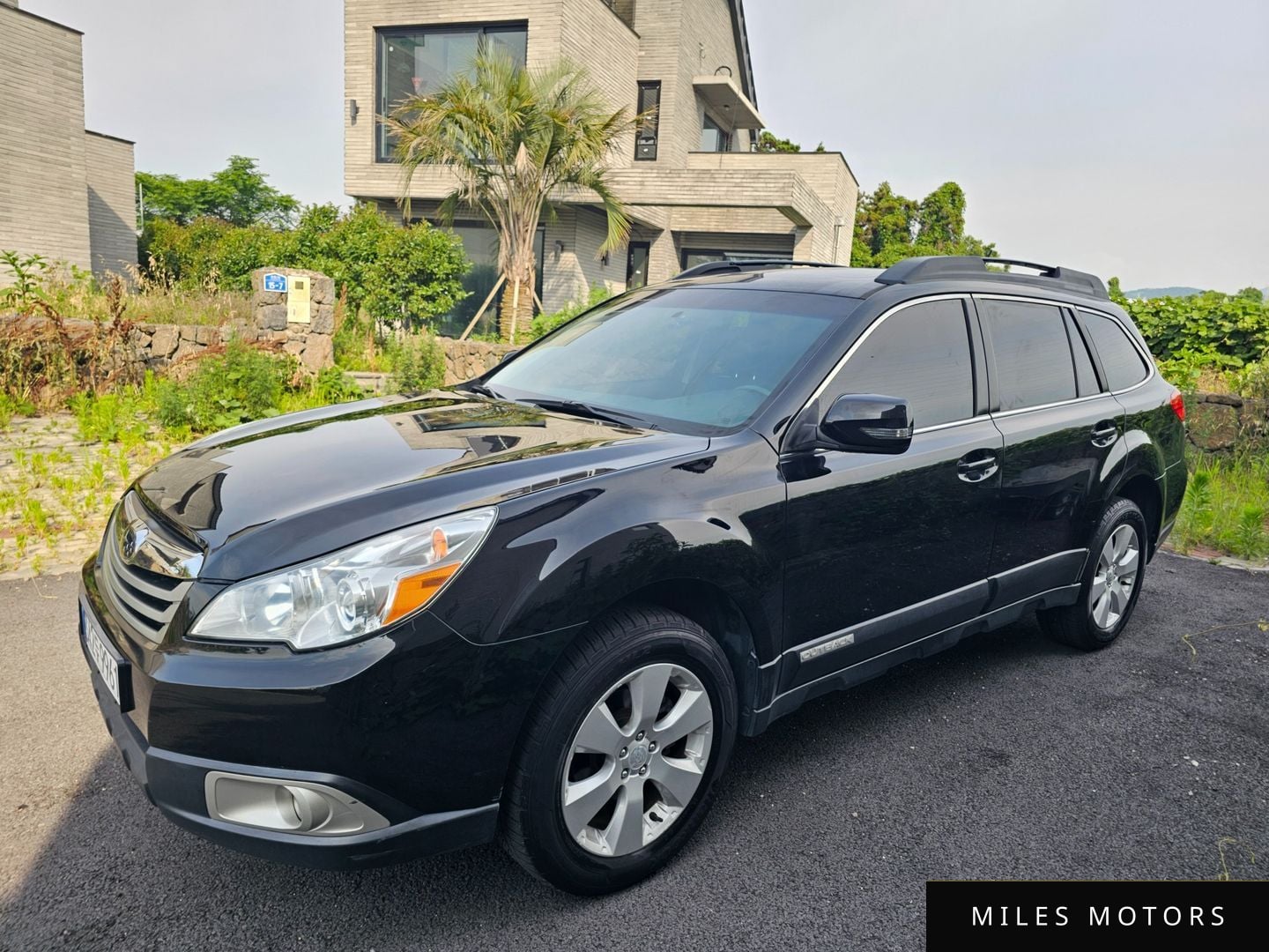 Subaru Outback 2011 — фото 1 из 12