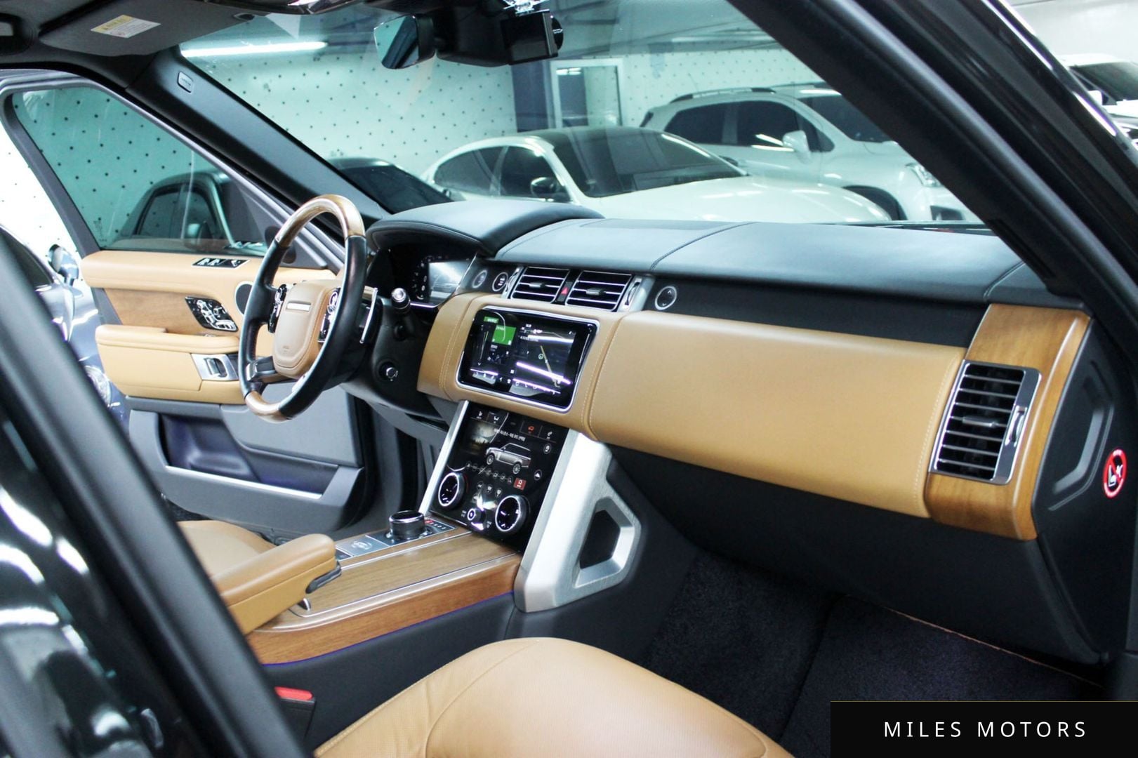 Land Rover Range Rover 2020 — миниатюра 10