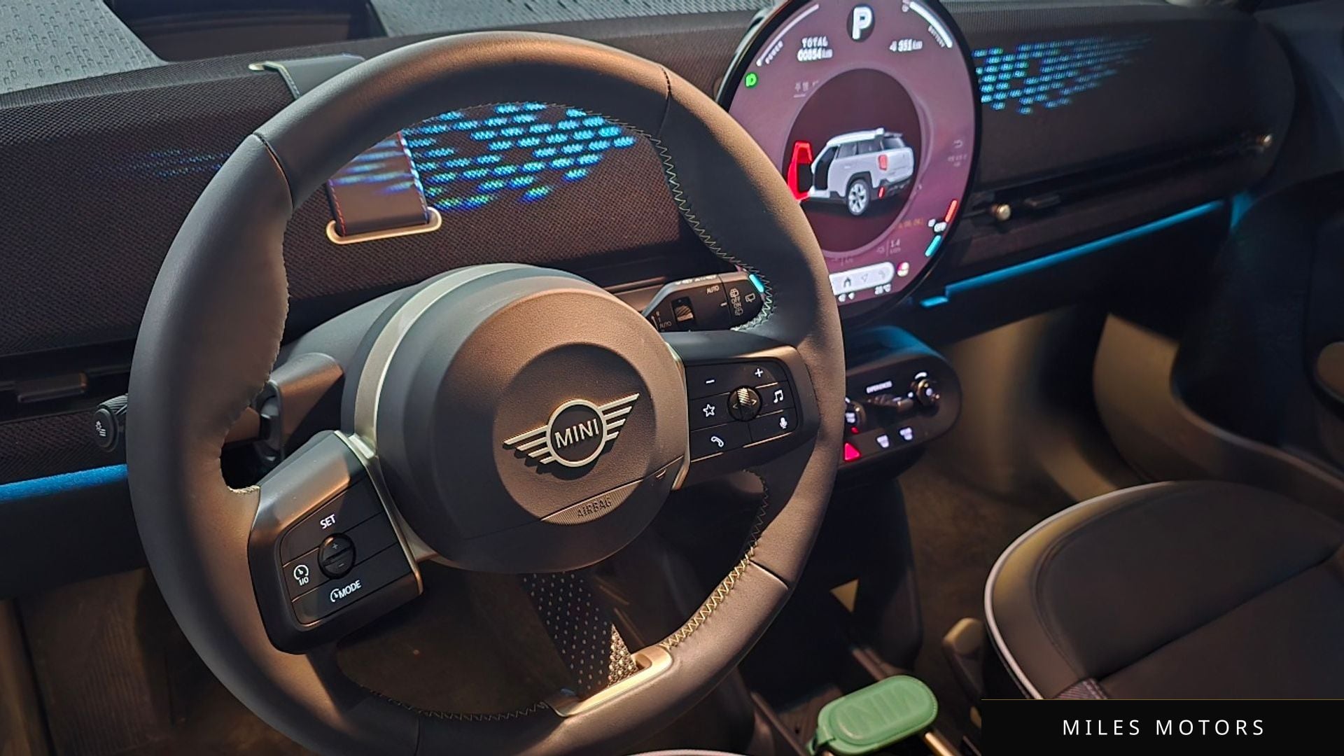 MINI Aceman 2025 — миниатюра 7