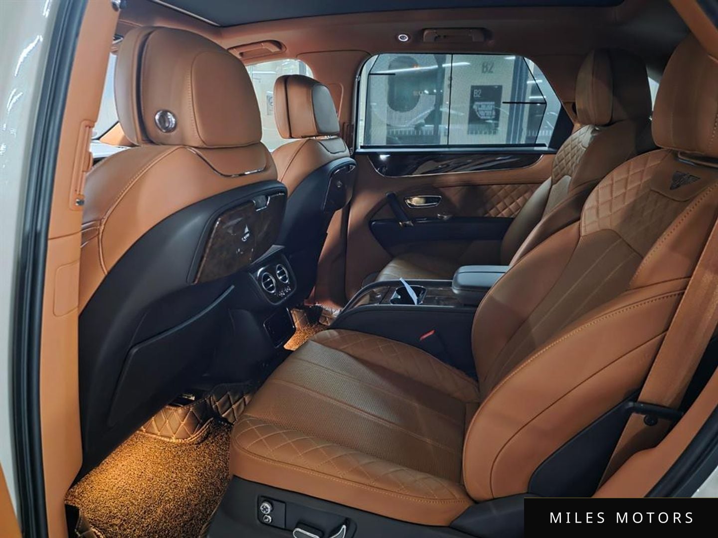 Bentley Bentayga 2018 — миниатюра 6