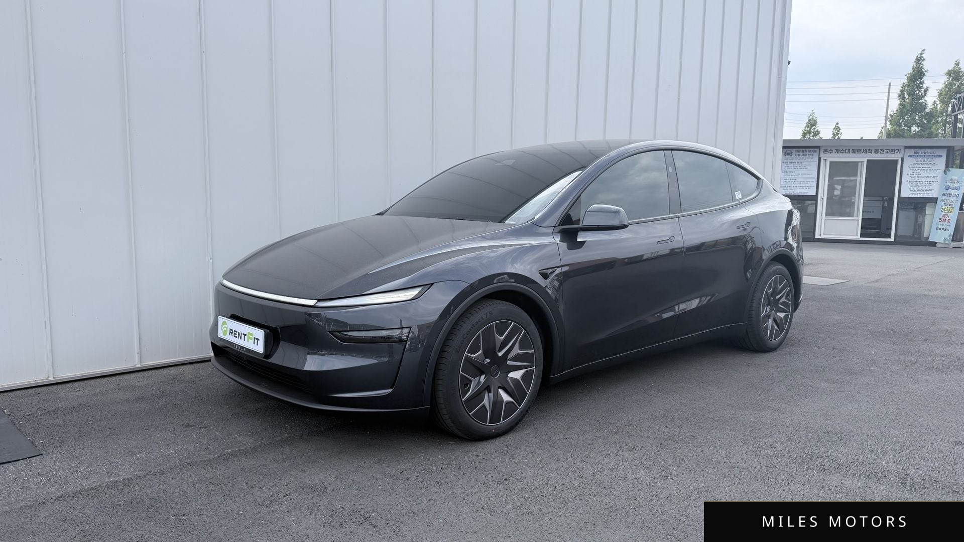 Tesla Model Y 2026 — миниатюра 2