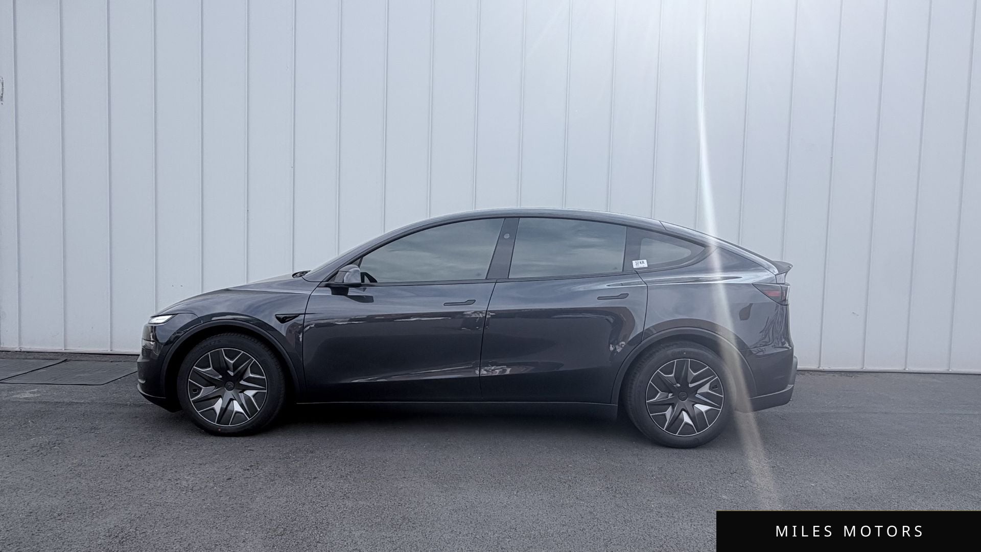 Tesla Model Y 2026 — миниатюра 3