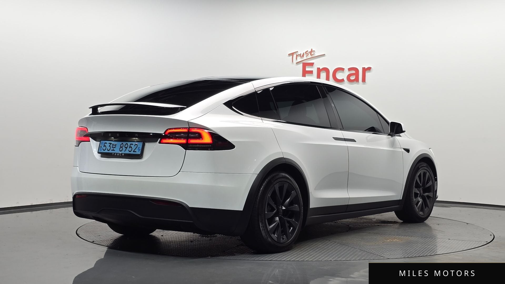 Tesla Model X 2023