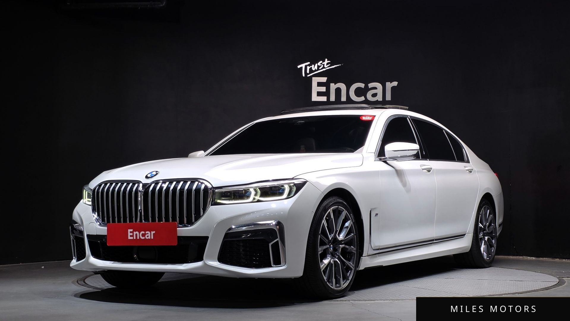 BMW 7 Series (G11) 2021 — фото 1 из 12