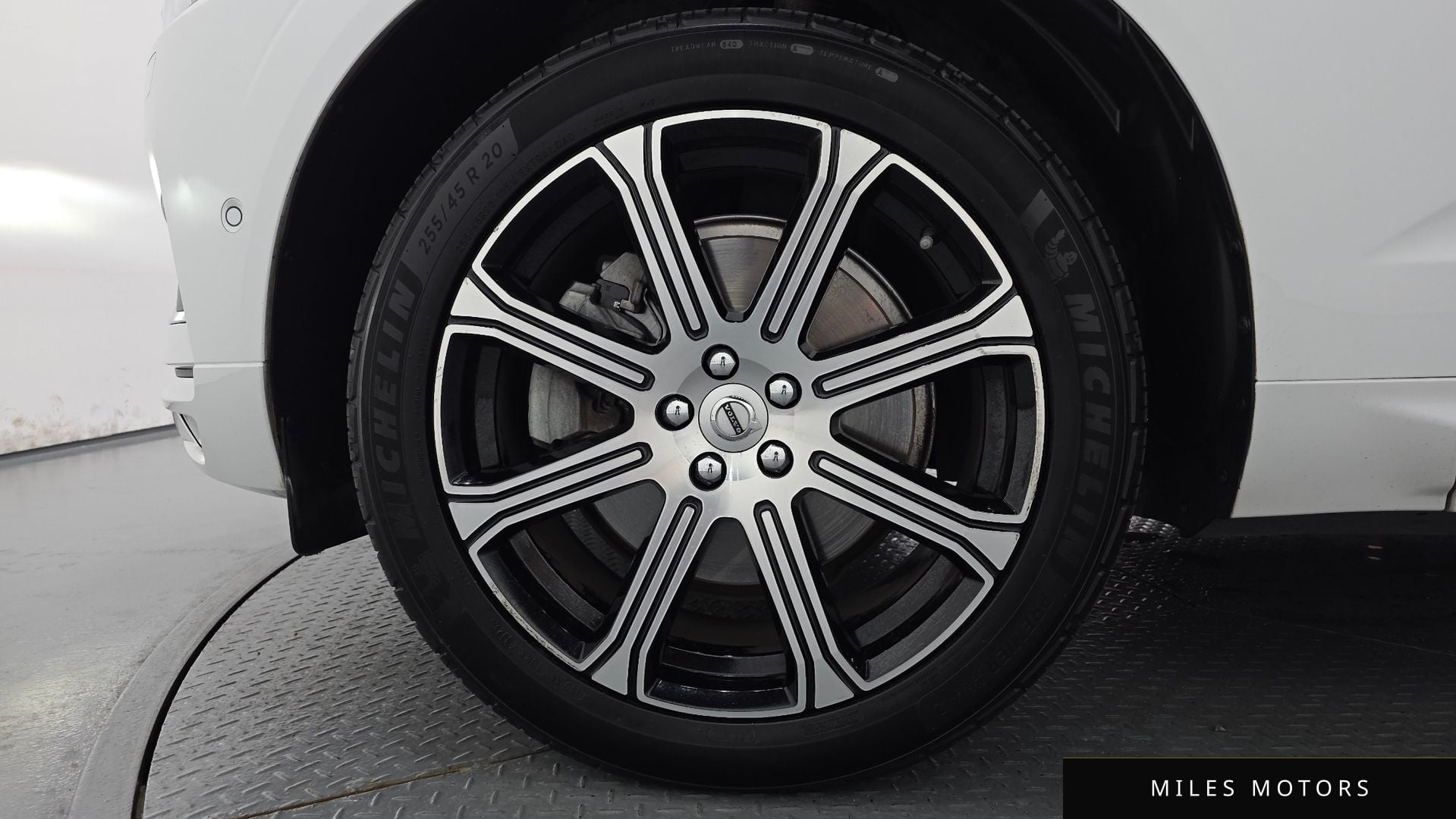 Volvo XC60 2019 — миниатюра 5