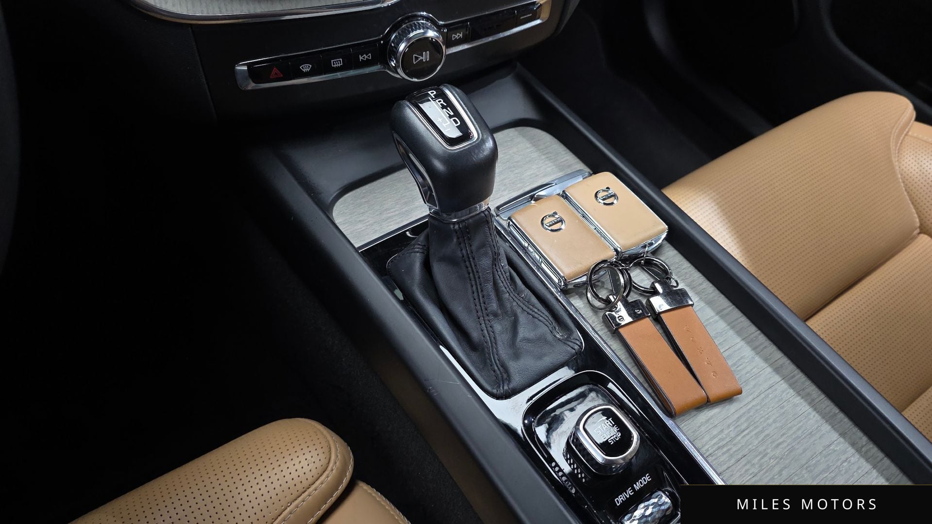 Volvo XC60 2019 — миниатюра 12