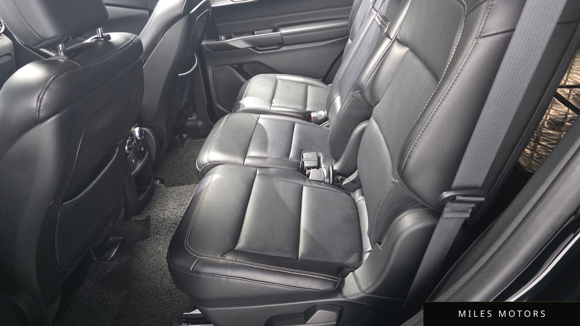 Ford Explorer 2020 — миниатюра 12