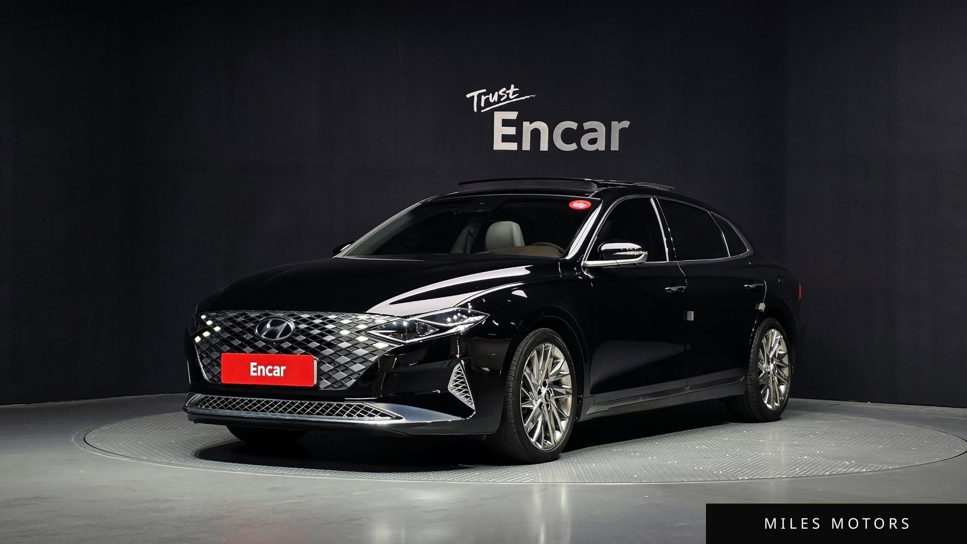 Hyundai Grandeur 2022 — фото 1 из 12