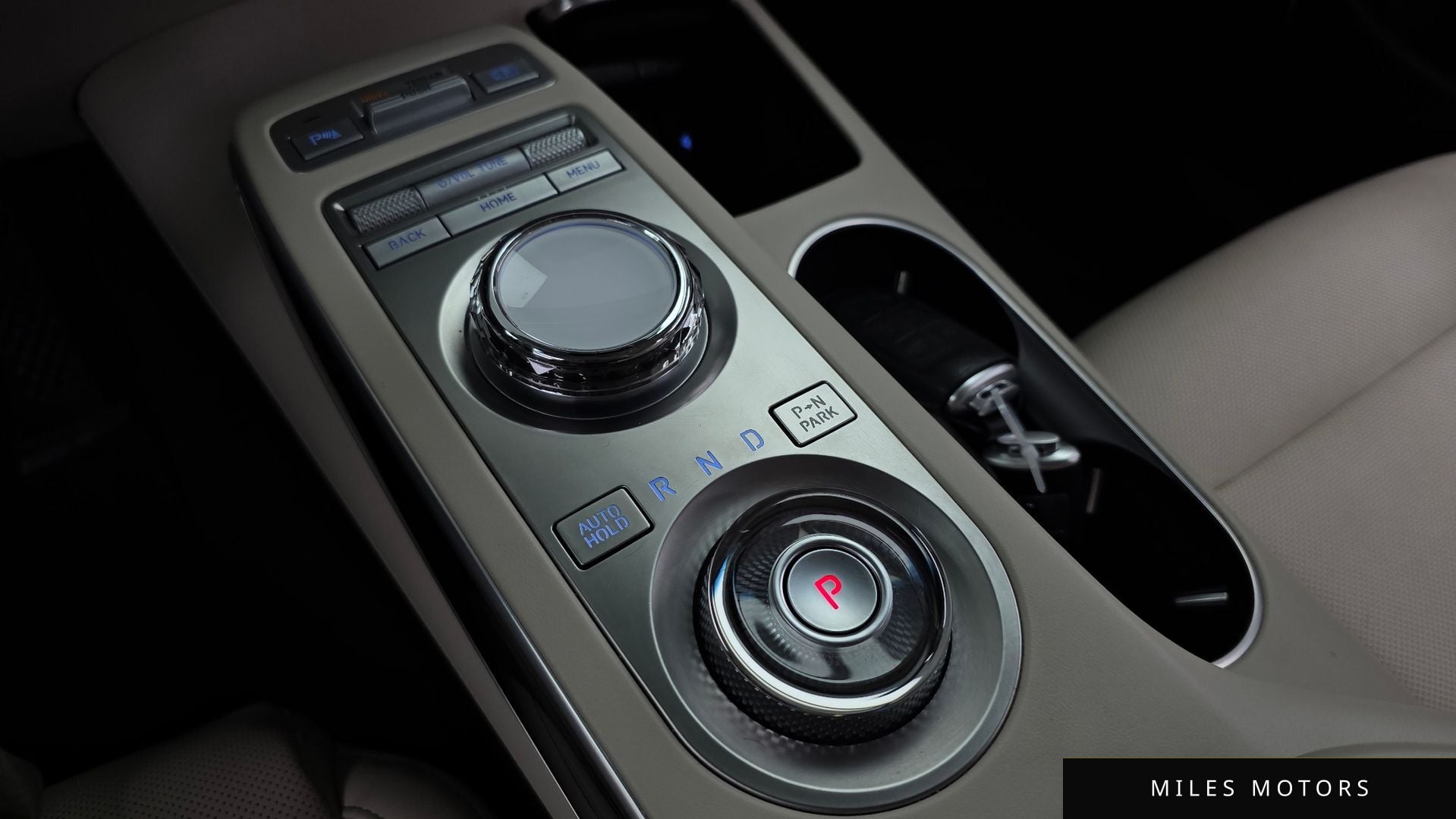 Genesis GV70 2023 — миниатюра 9