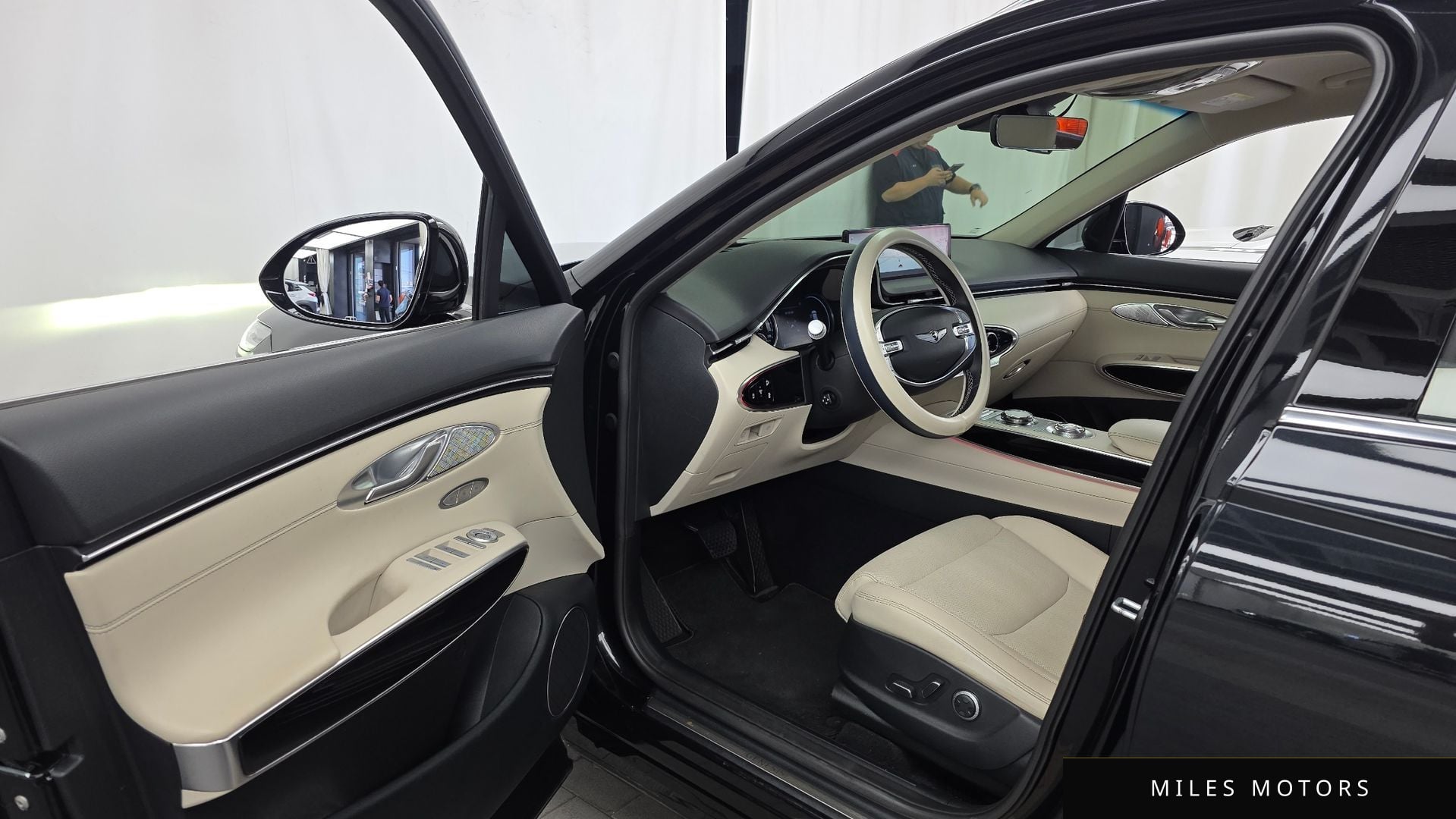 Genesis GV70 2023 — миниатюра 10