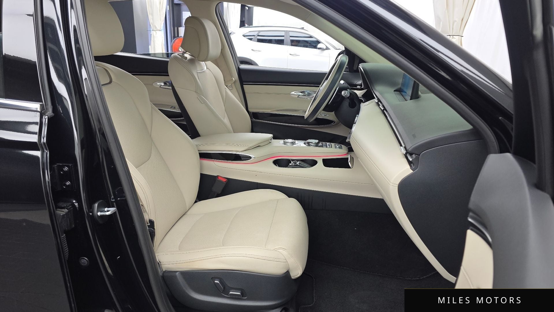 Genesis GV70 2023 — миниатюра 11