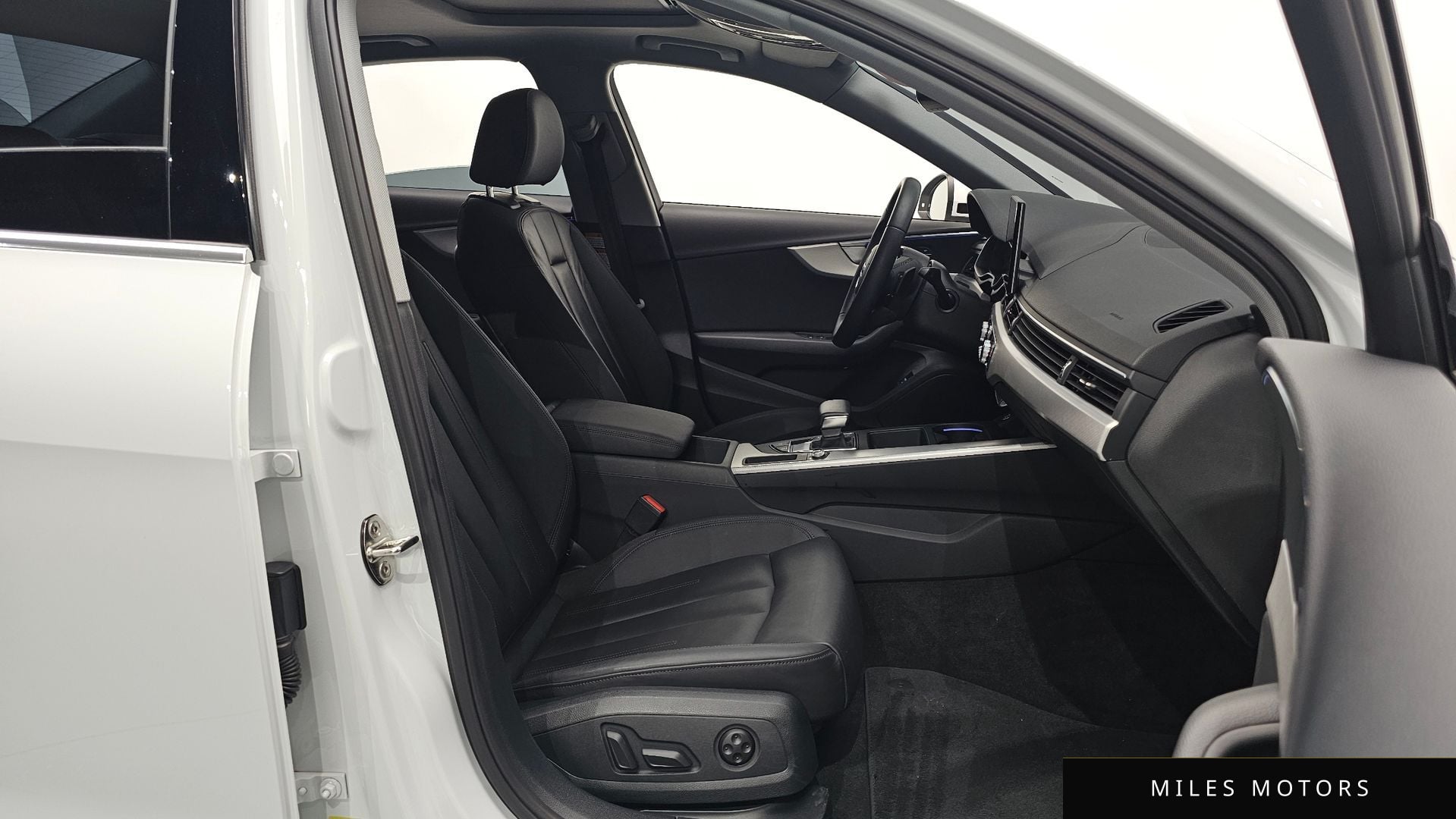 Audi A4 (B9) 2021 — миниатюра 12