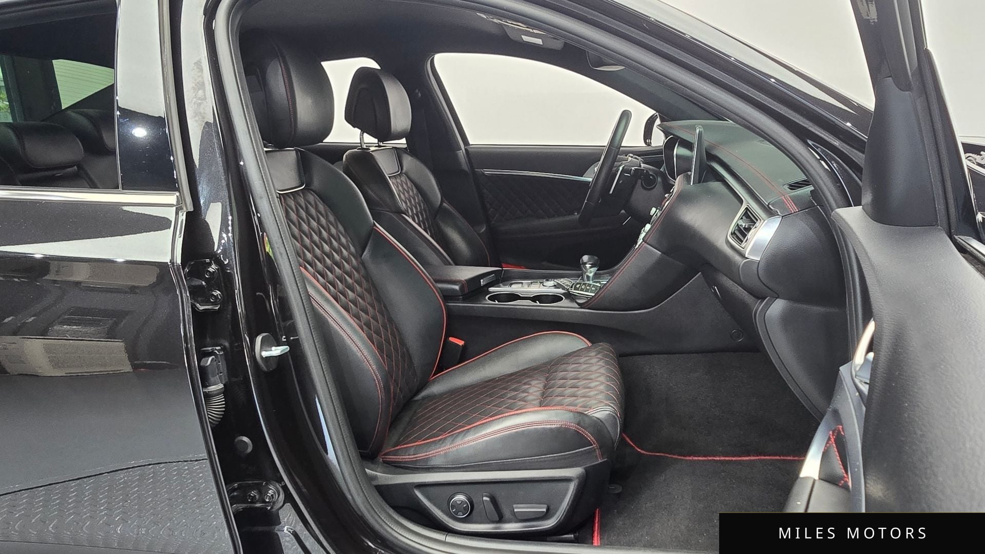 Genesis G70 2018 — миниатюра 11