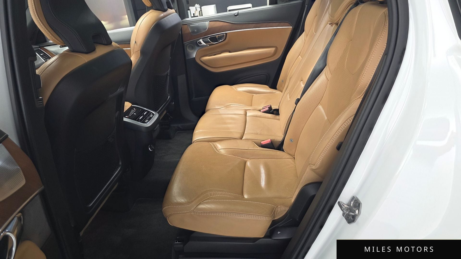 Volvo XC90 2019 — миниатюра 12