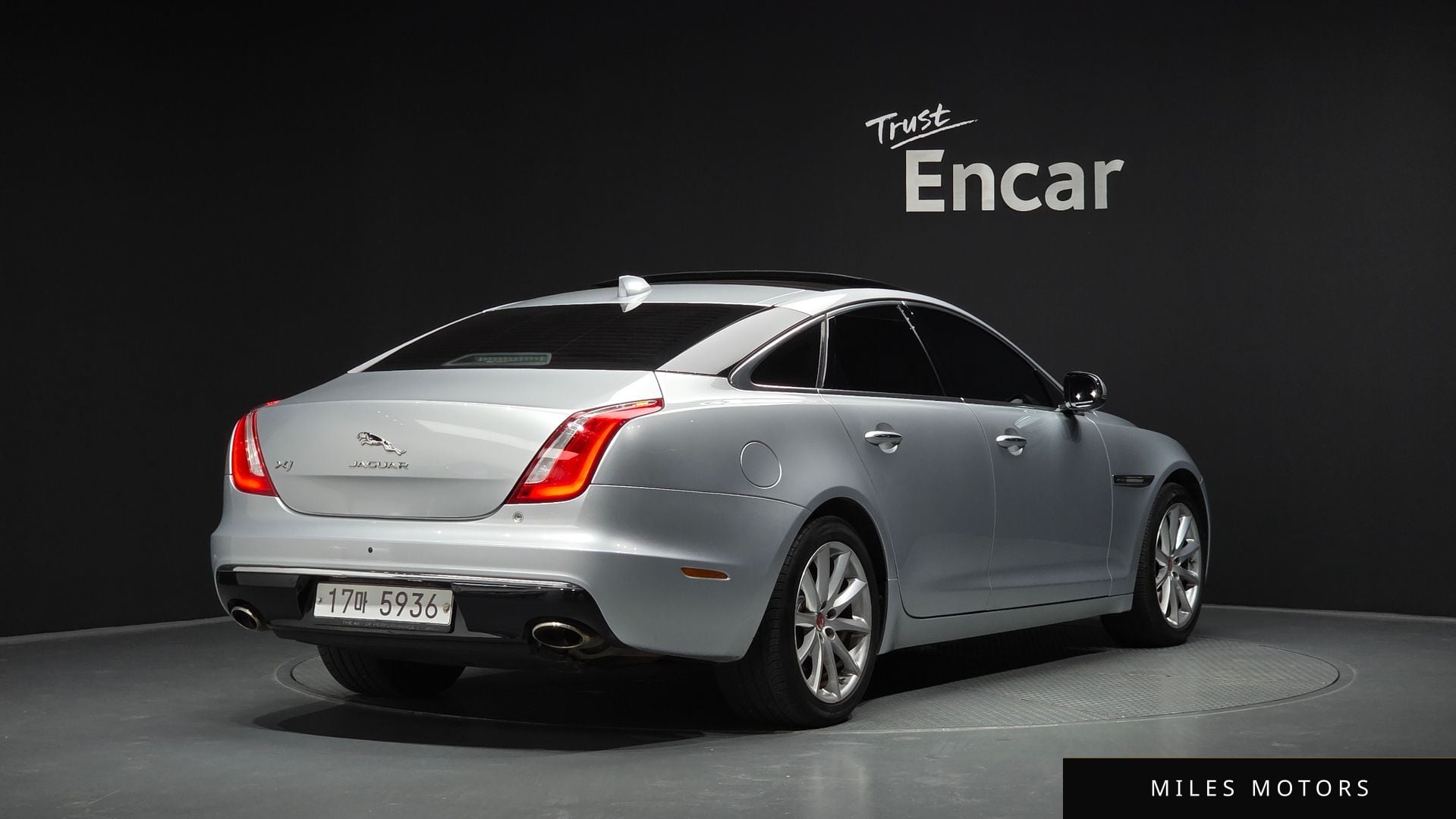Jaguar All New XJ 2018 — миниатюра 2