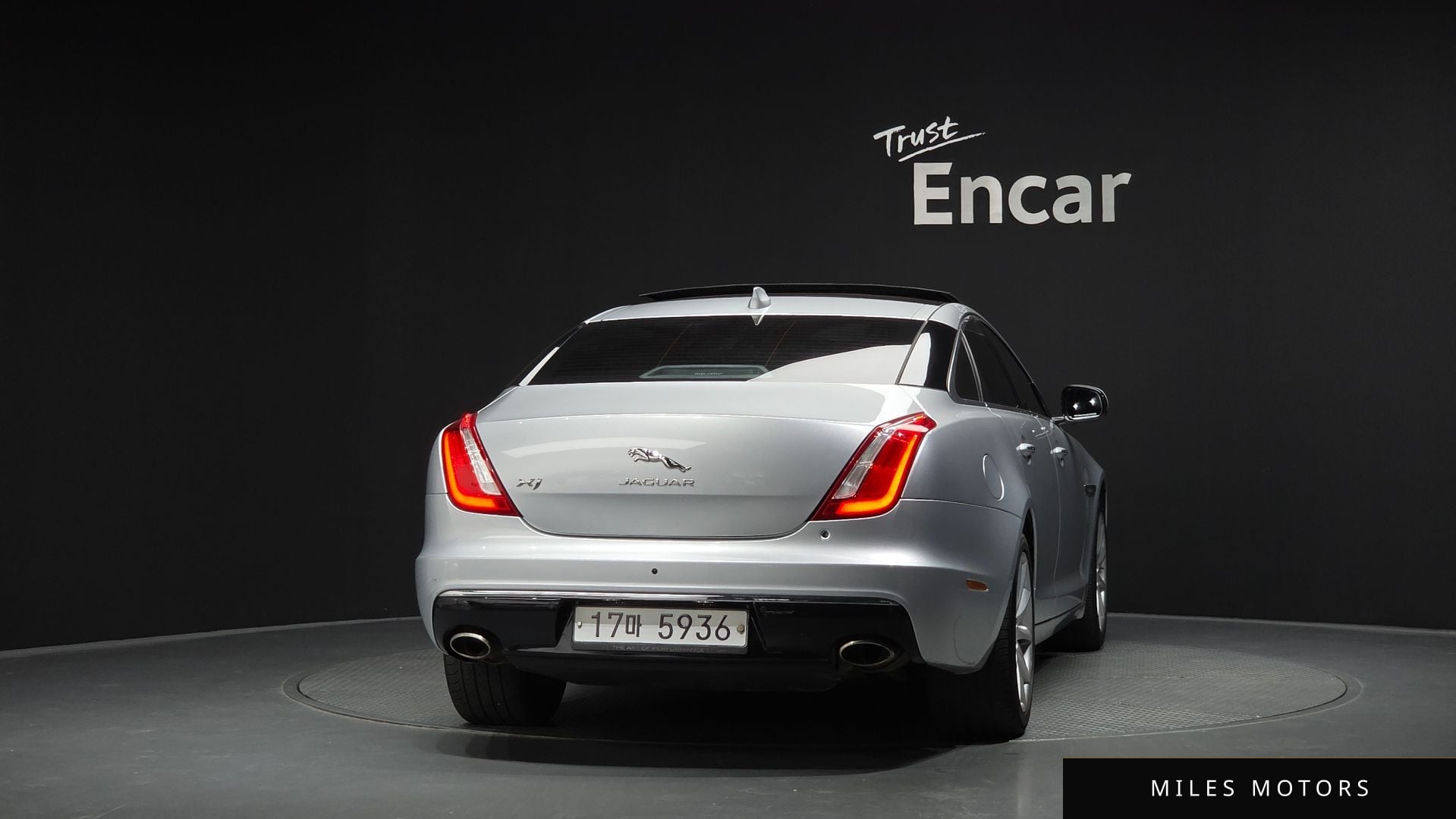 Jaguar All New XJ 2018 — миниатюра 4