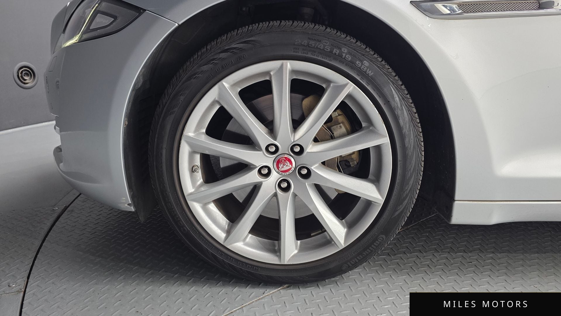 Jaguar All New XJ 2018 — миниатюра 5