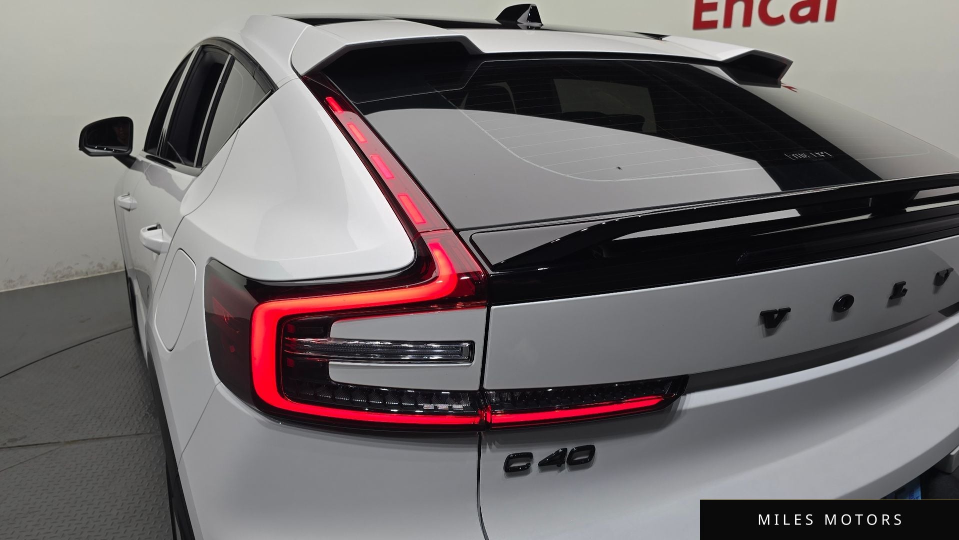 Volvo C40 2023 — миниатюра 8