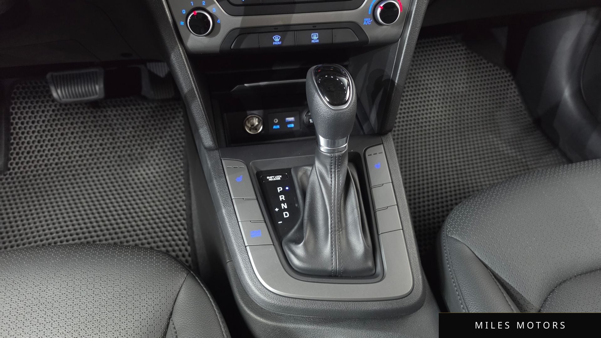 Hyundai AVANTE 2018 — миниатюра 12