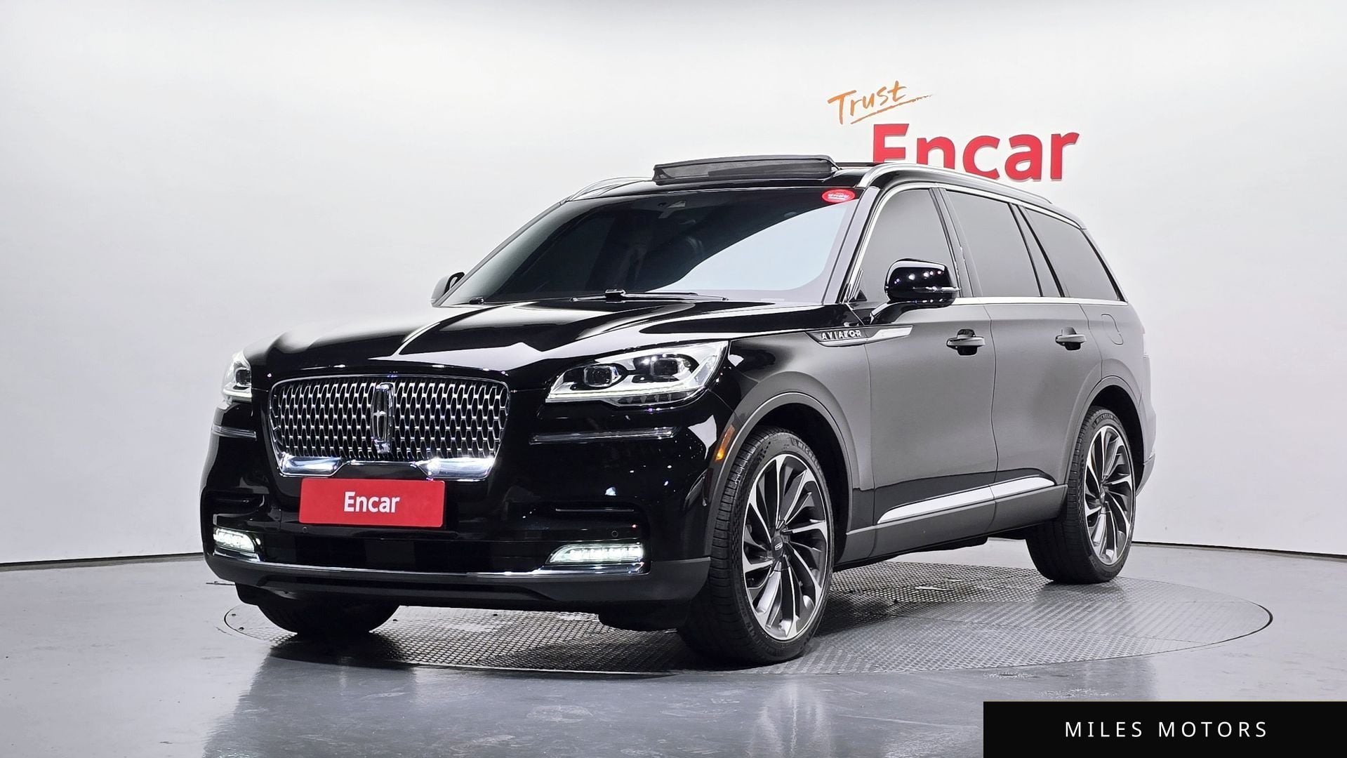 Lincoln Aviator 2020 — фото 1 из 12