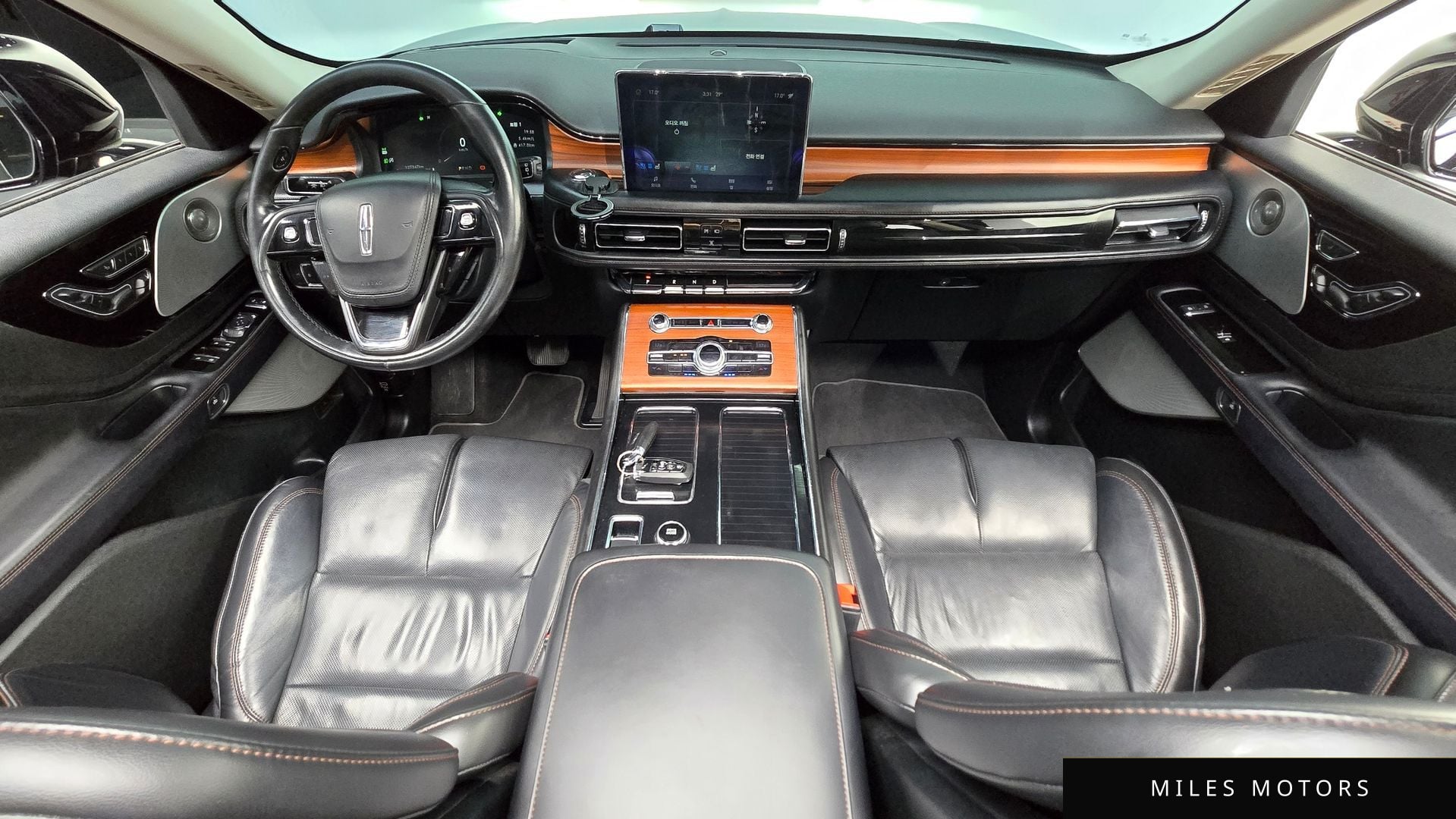 Lincoln Aviator 2020 — миниатюра 10