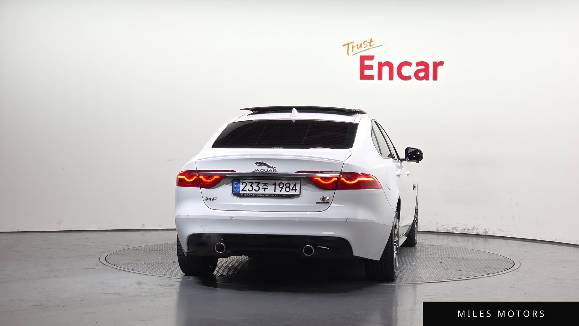 Jaguar XF (X260) 2017 — миниатюра 4