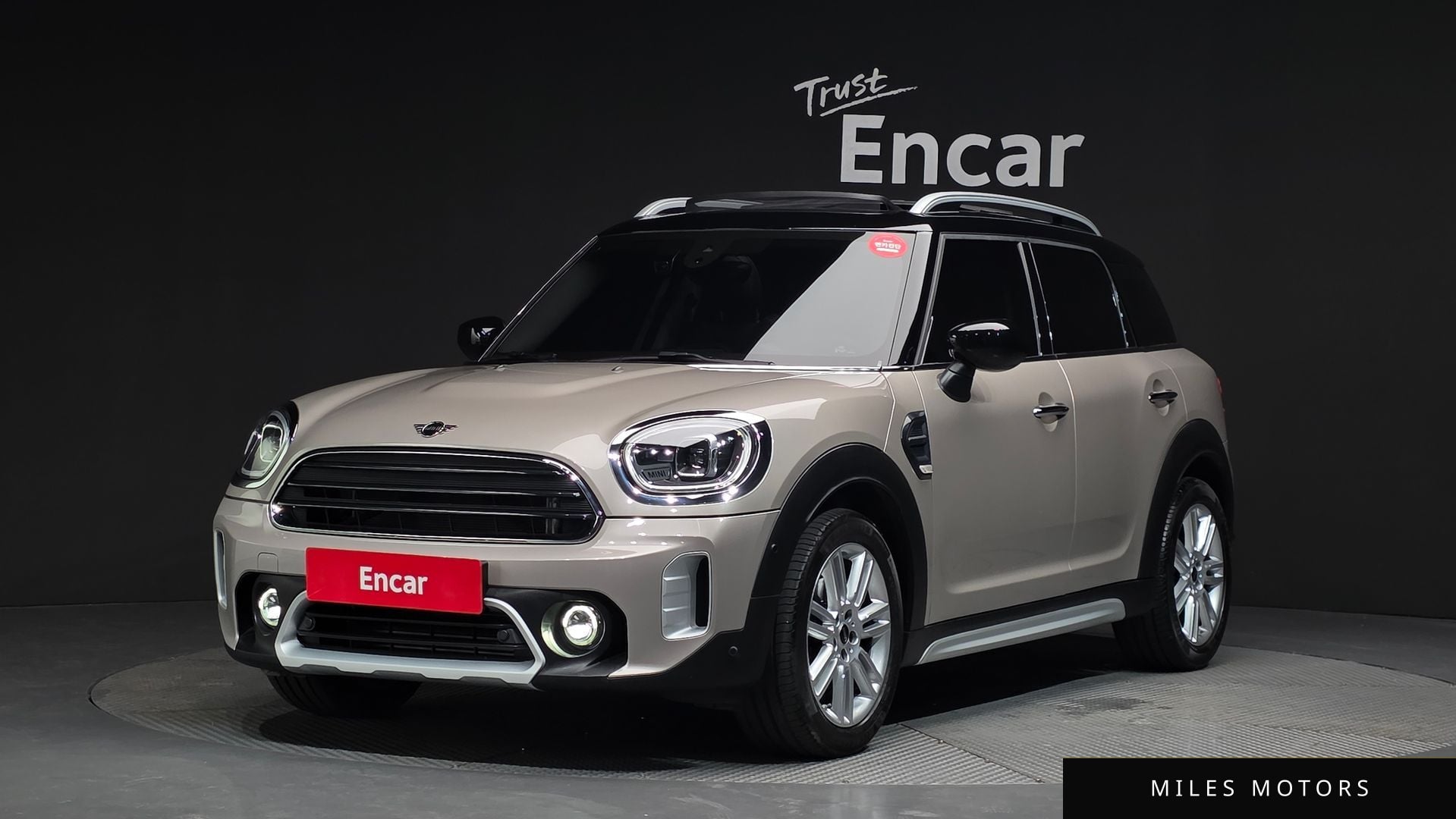 MINI Countryman 2023 — фото 1 из 12